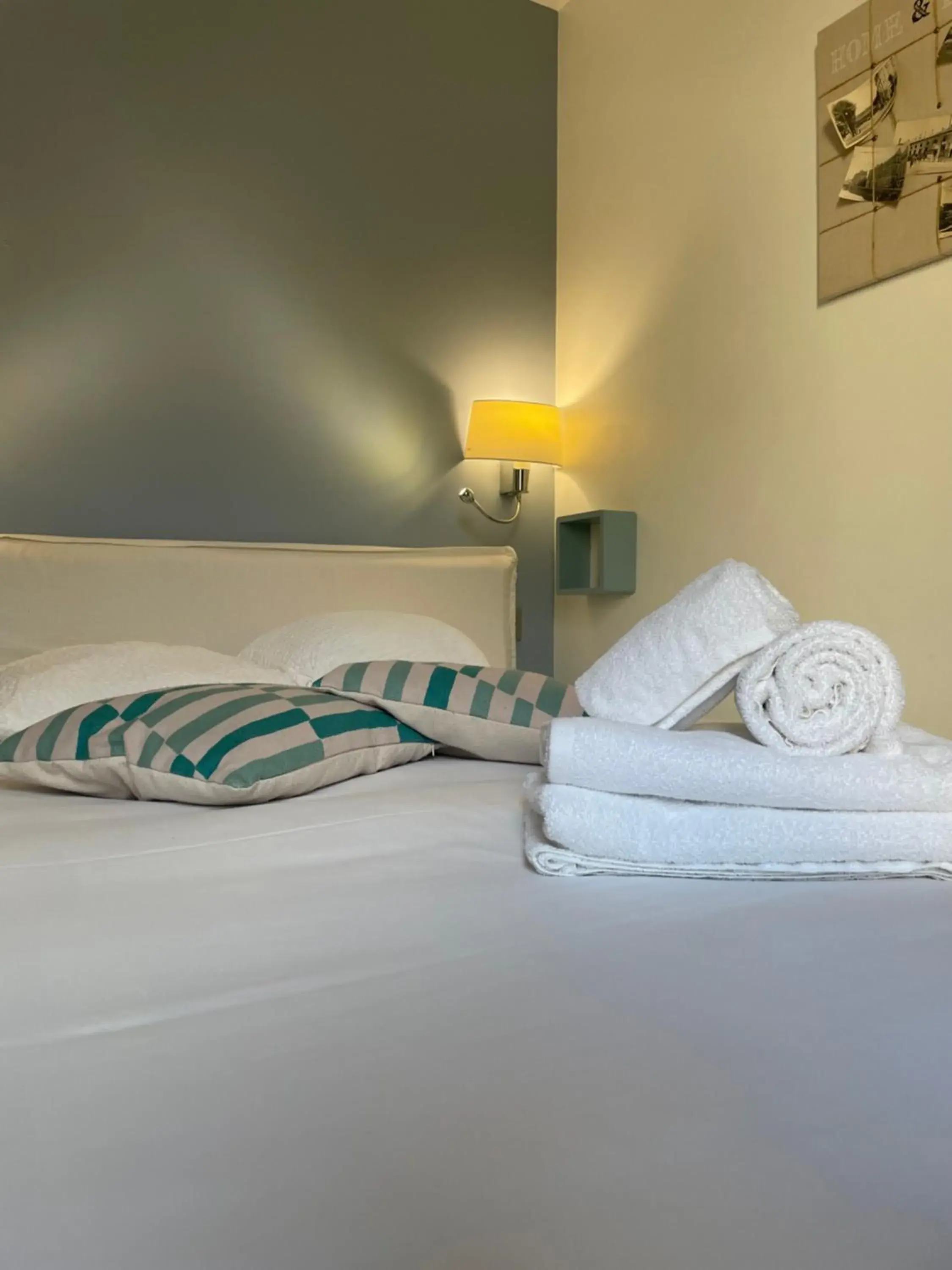 Premium Apartment (4 adults) in Garden Hotel Rennes Centre Gare Premium Apartment (4 adults) in Garden Hotel Rennes Centre Gare