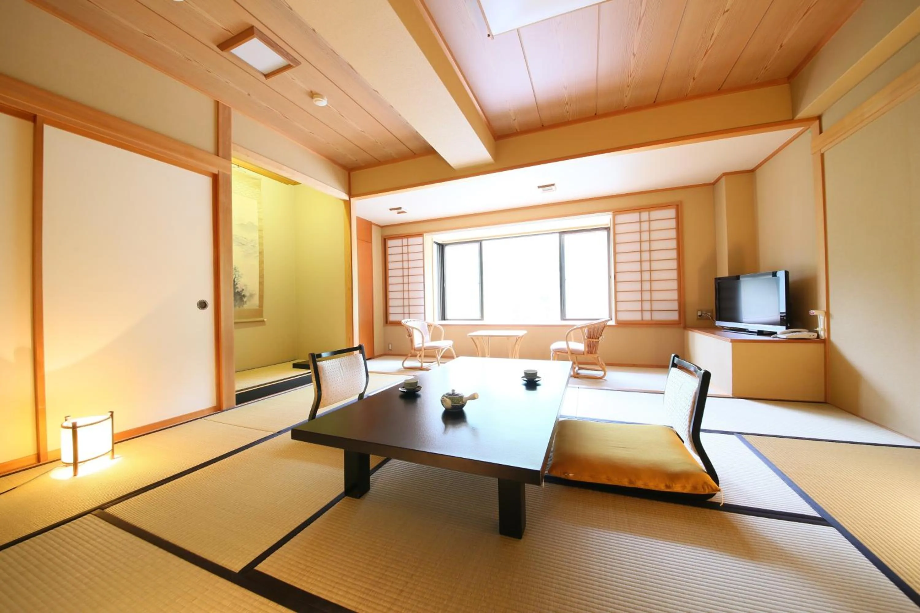 Photo of the whole room, Bed in Shirafune Grand Hotel