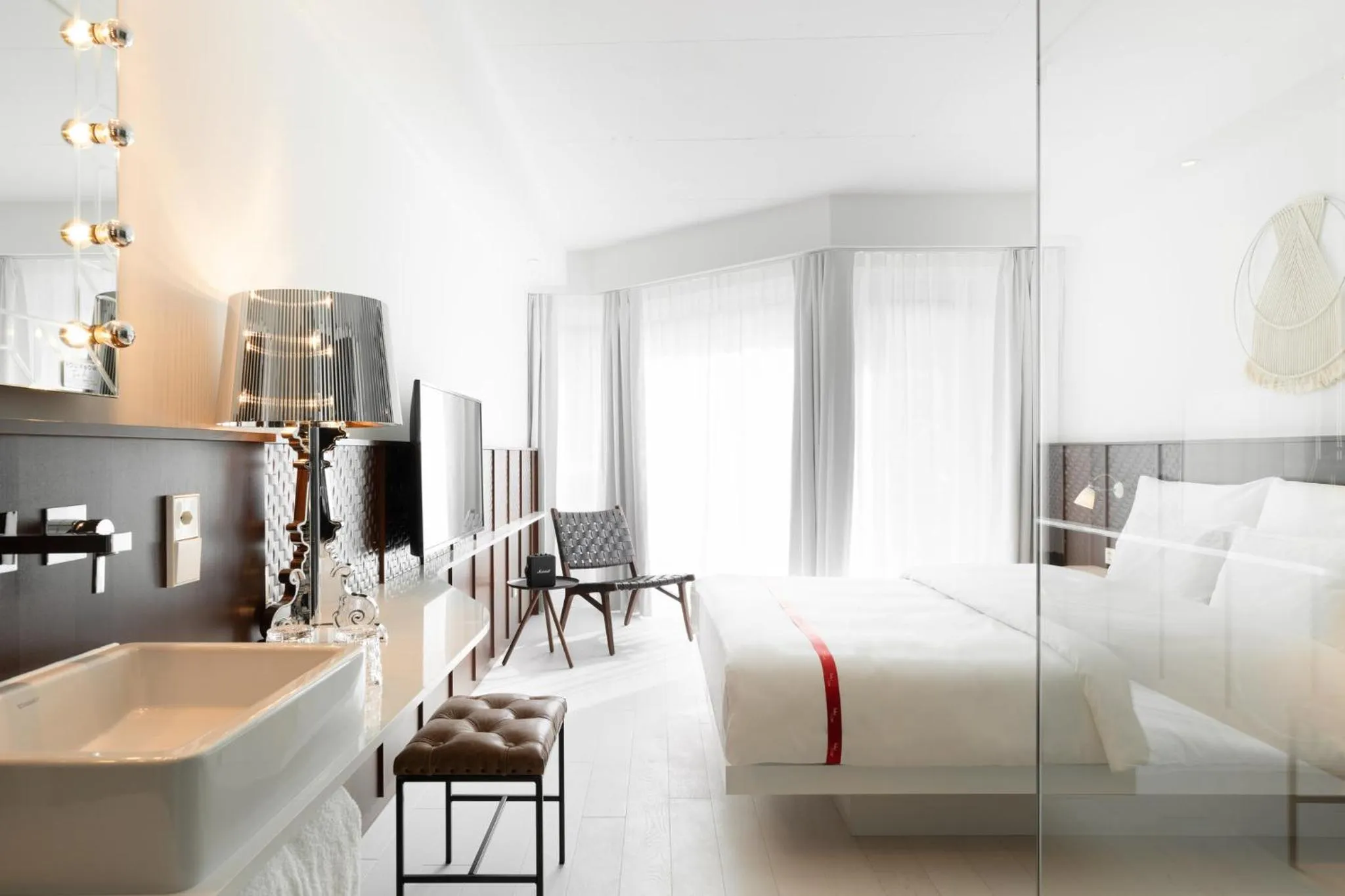 Photo of the whole room, Bed in Ruby Claire Hotel Geneva