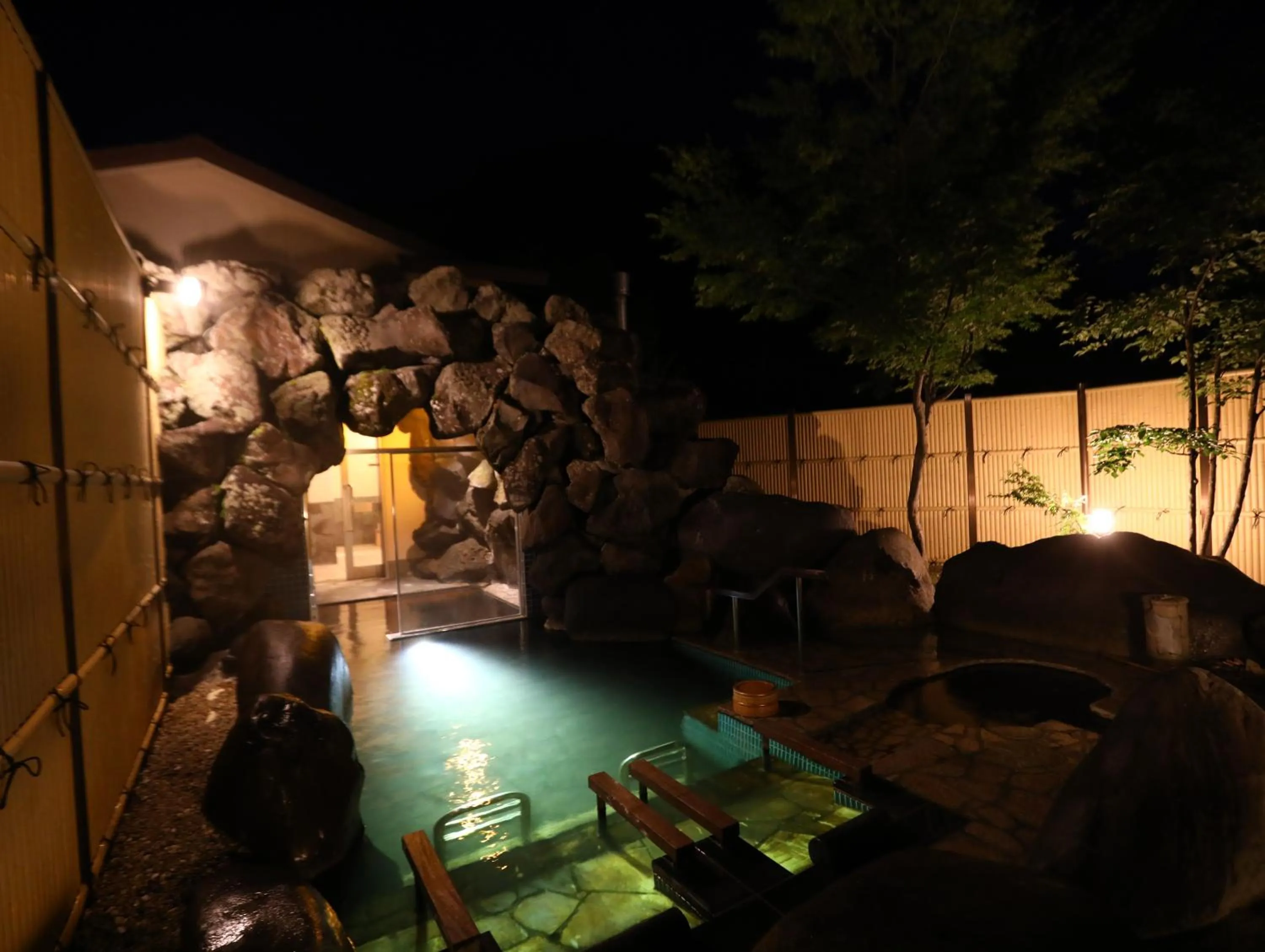 Night in Keiryuso Siorie