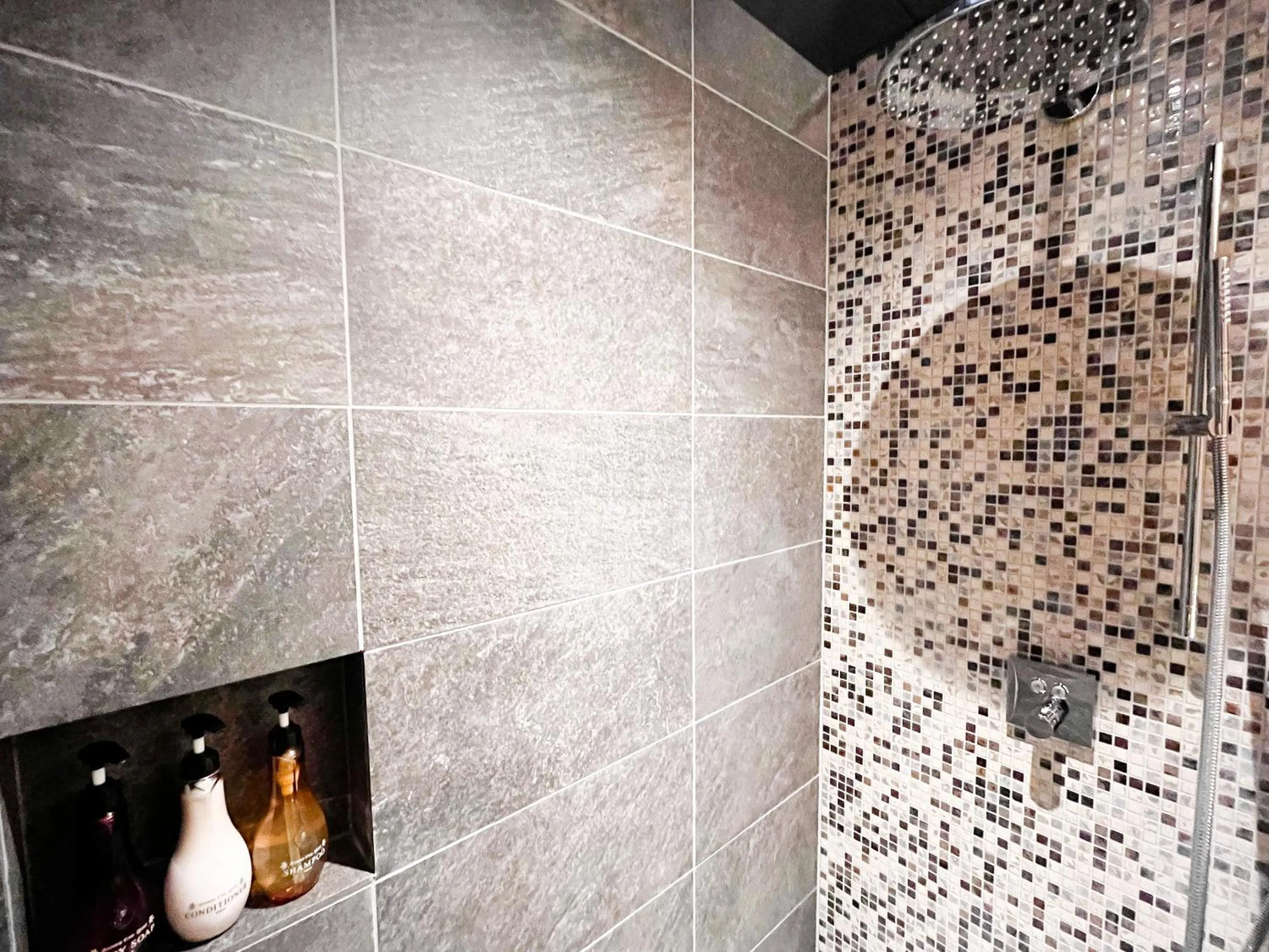 Shower in Keiryuso Siorie