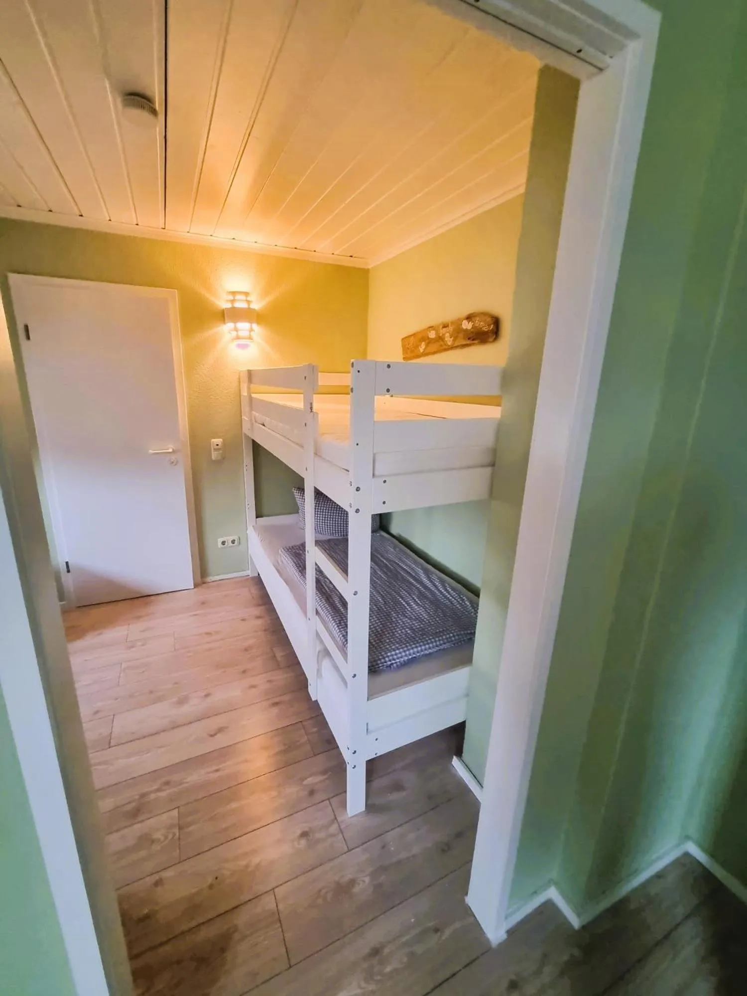 Photo of the whole room, Bed in ARRIVEL Pension Haus am Bach
