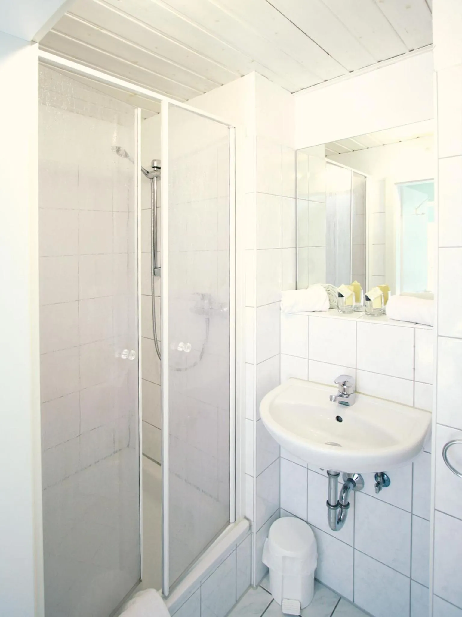 Bathroom in ARRIVEL Pension Haus am Bach