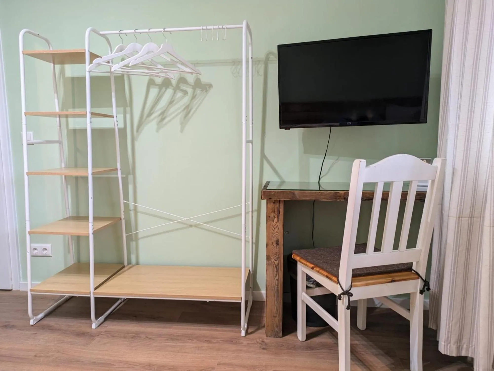 Photo of the whole room in ARRIVEL Pension Haus am Bach