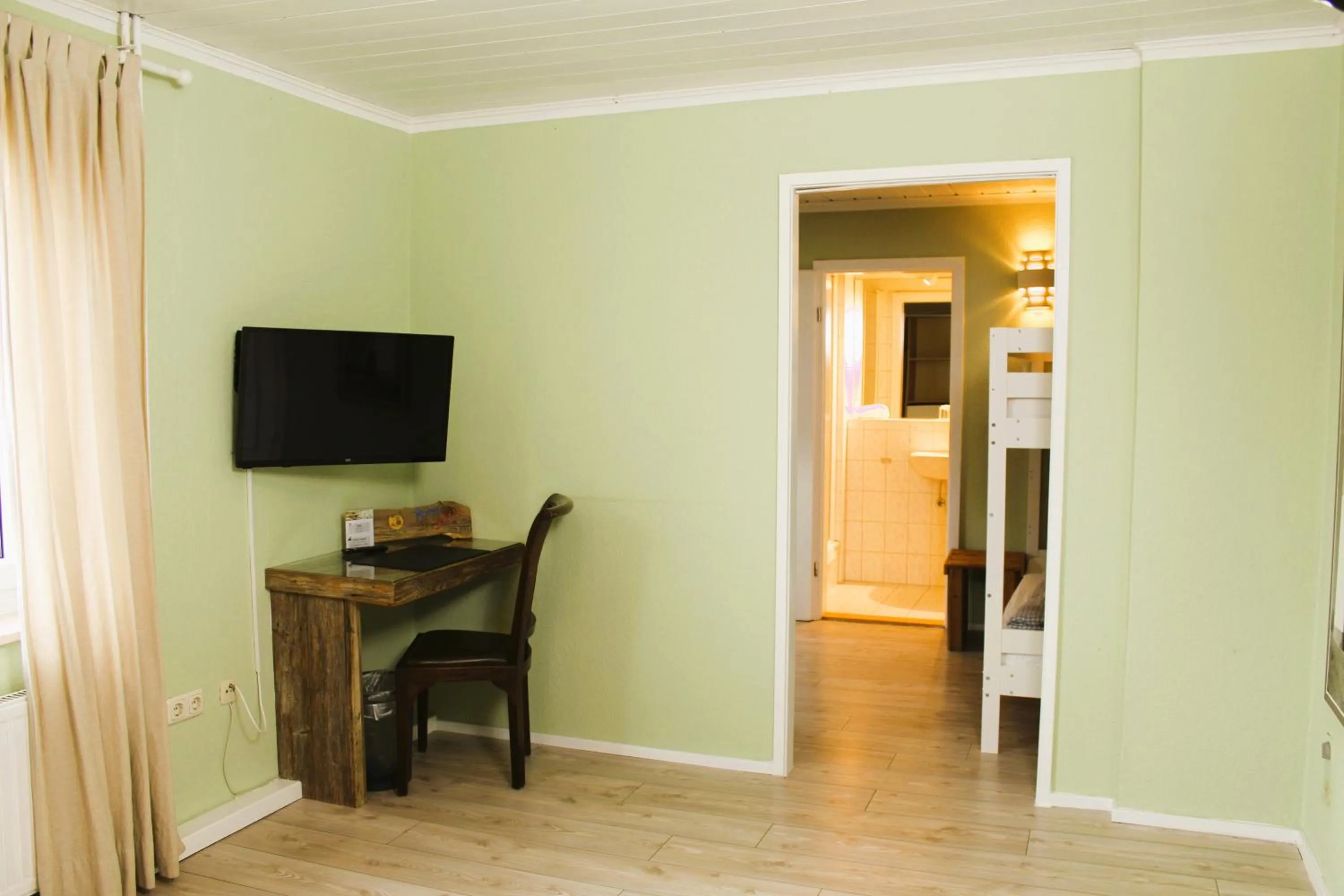 Photo of the whole room in ARRIVEL Pension Haus am Bach