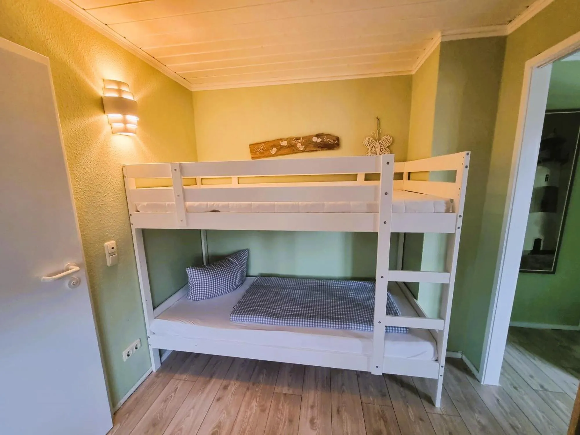 Photo of the whole room, Bed in ARRIVEL Pension Haus am Bach