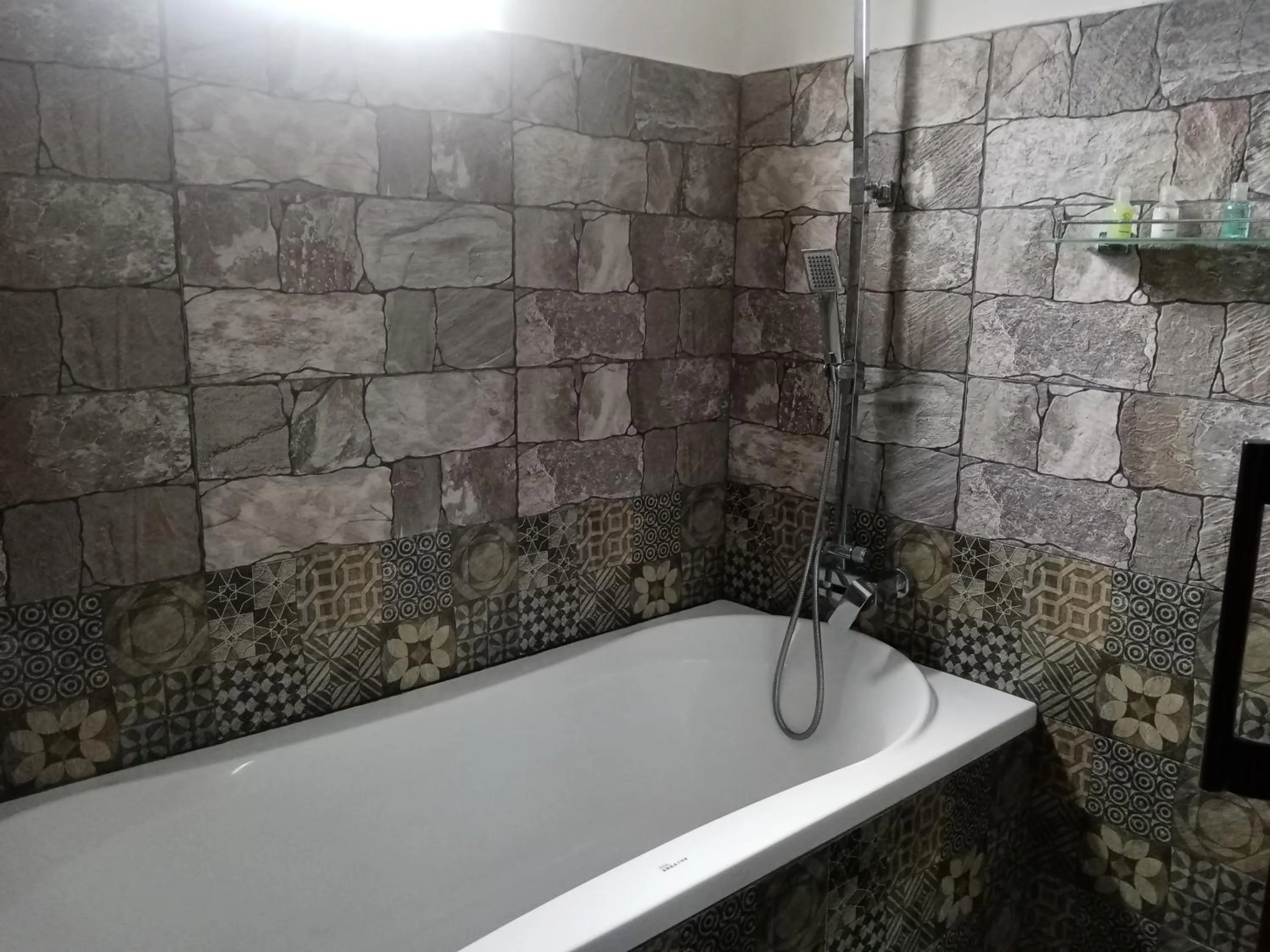 Hot Tub in Hotel Green View Buttala