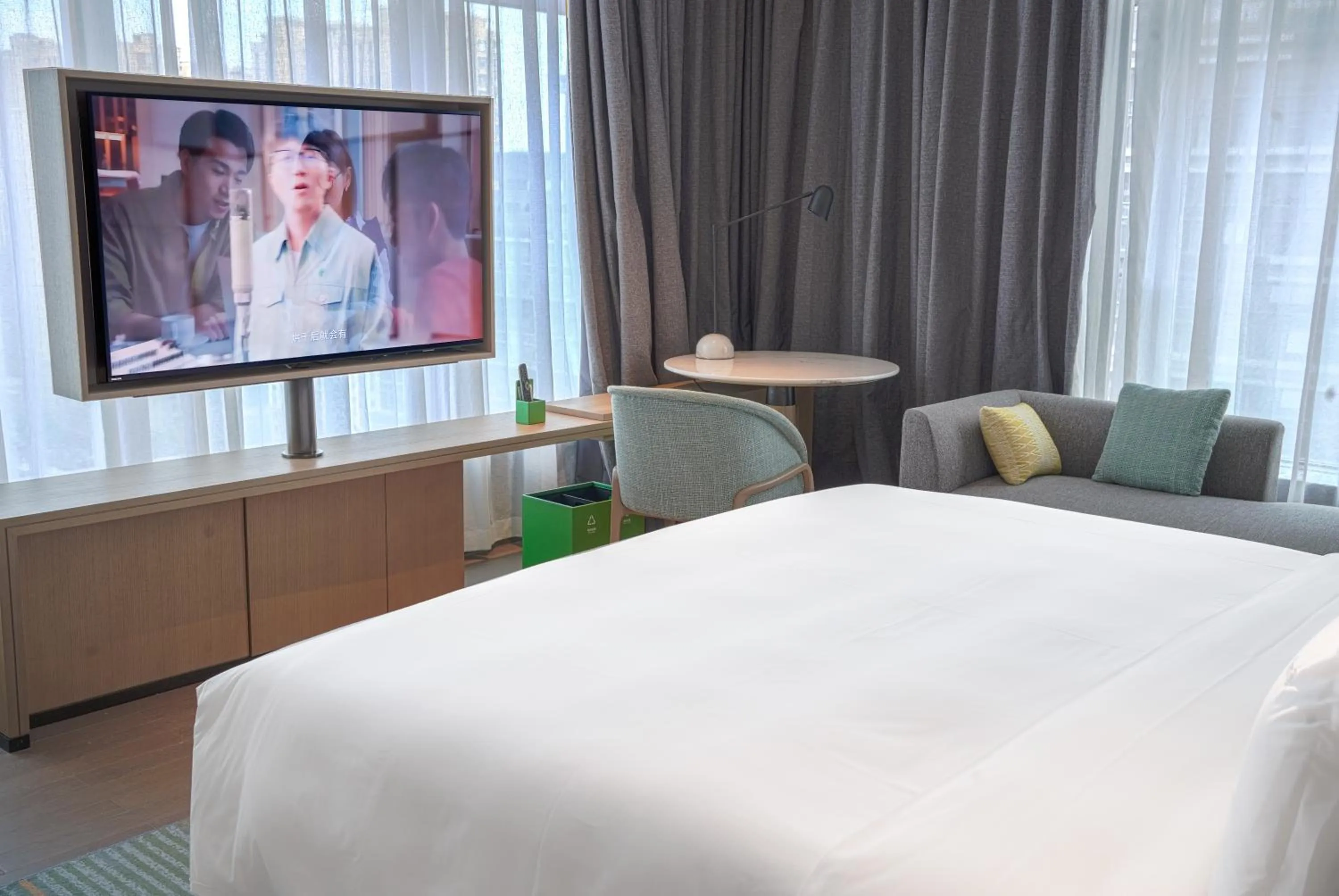 Bedroom, Bed in Holiday Inn & Suites Qingdao Jinshui by IHG