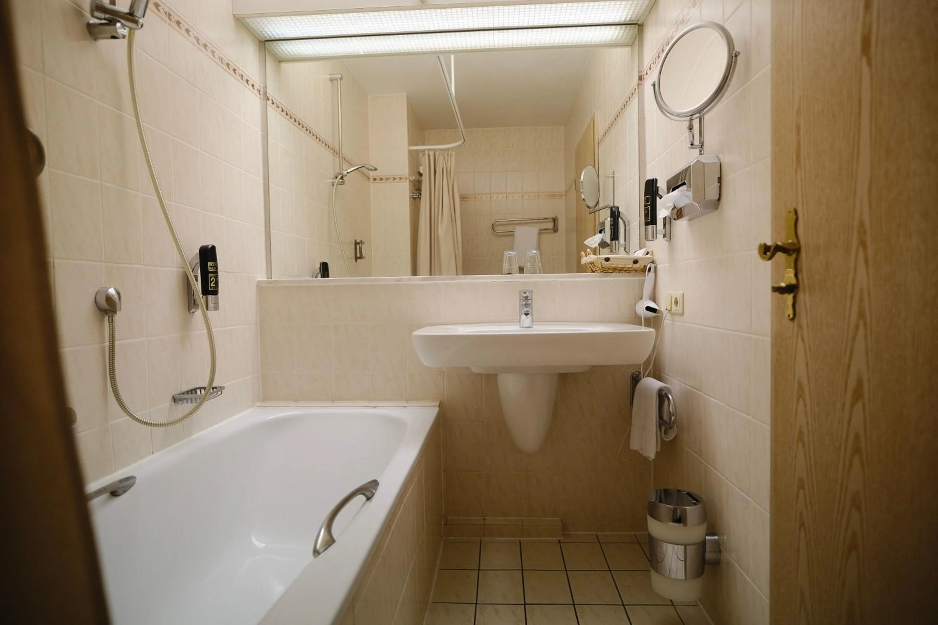 Shower in PARKHOTEL - Rosarium