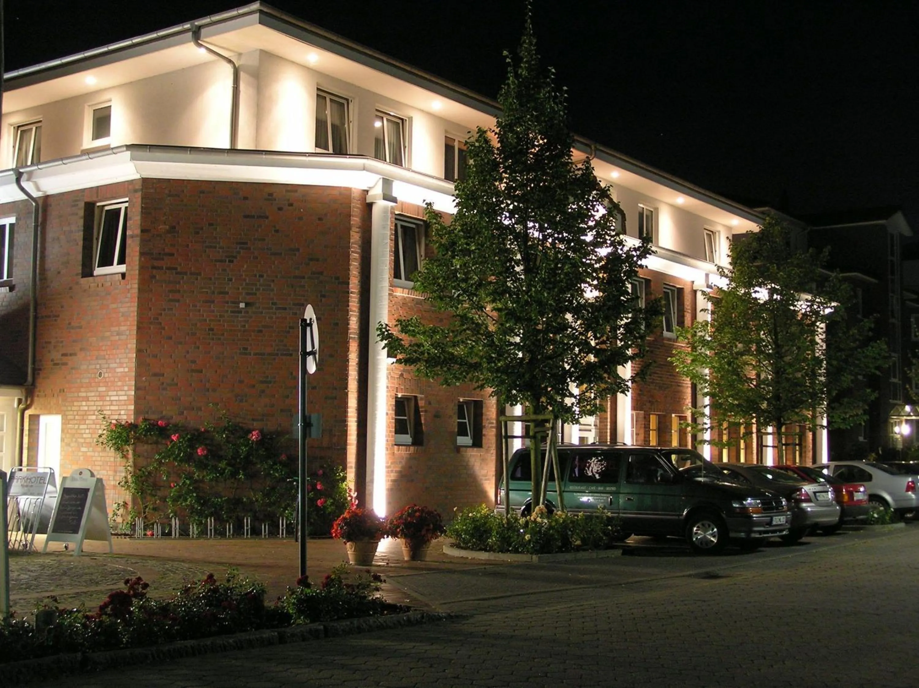 Facade/entrance in PARKHOTEL - Rosarium