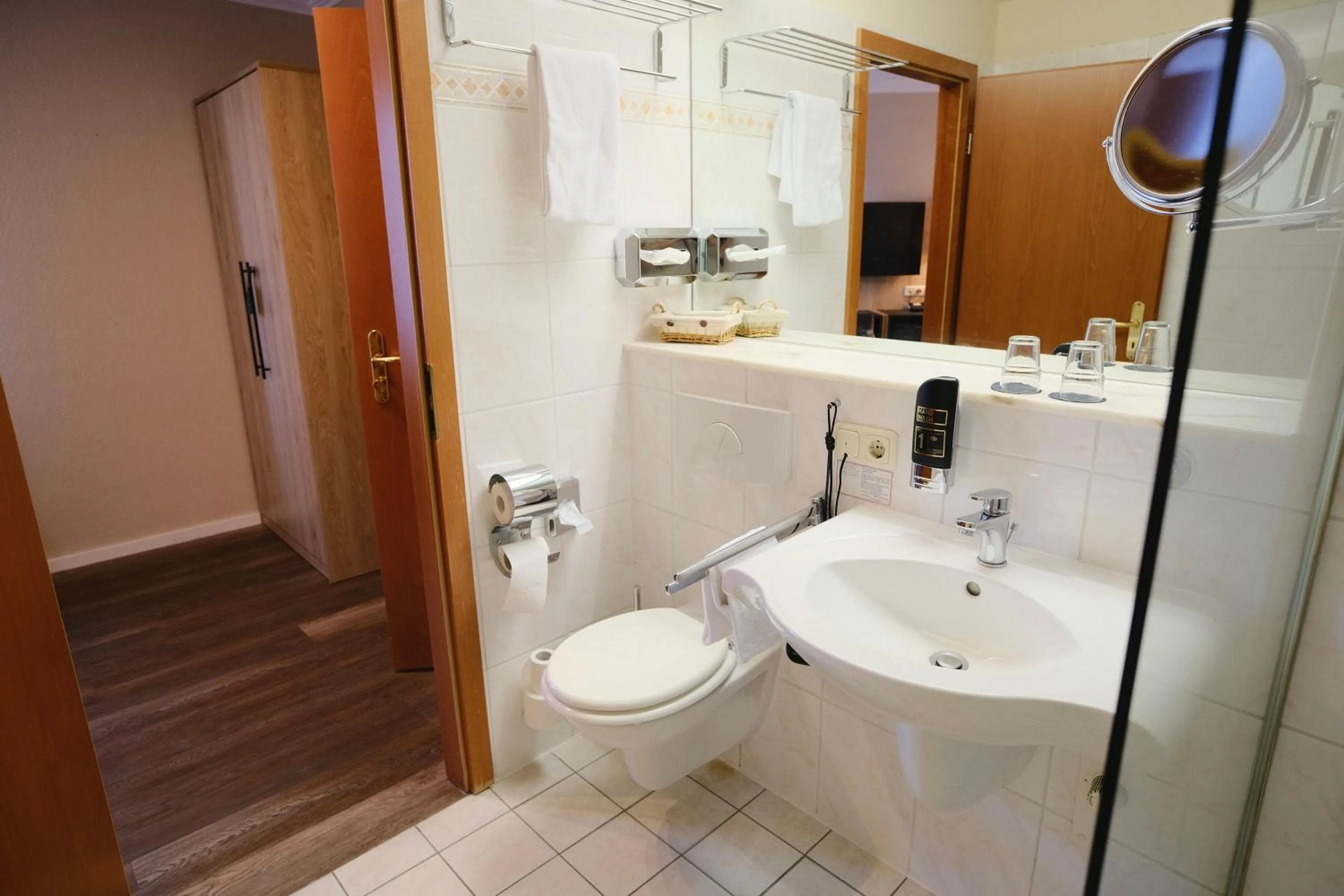 Toilet in PARKHOTEL - Rosarium