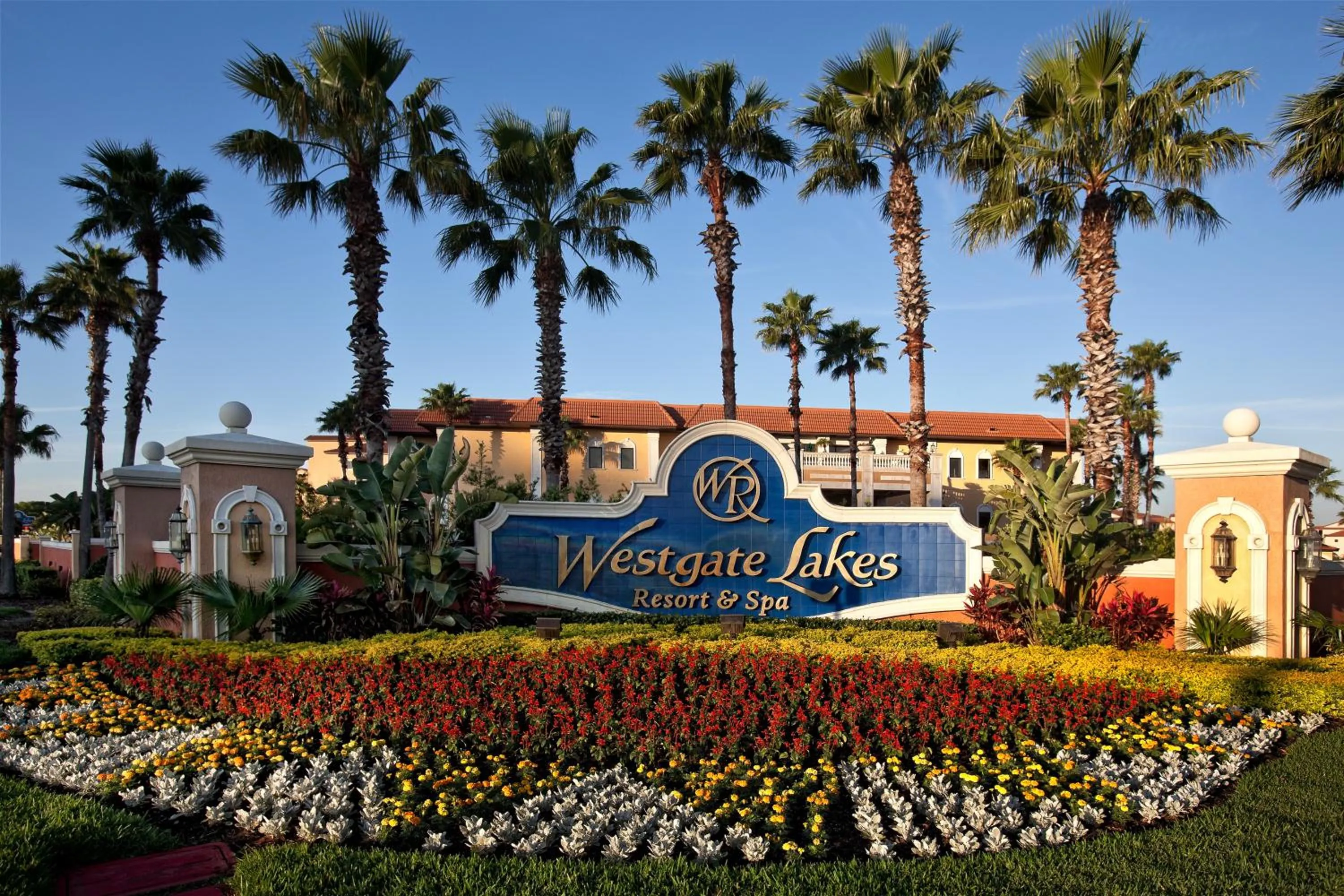 Facade/entrance in Westgate Lakes Resort and Spa