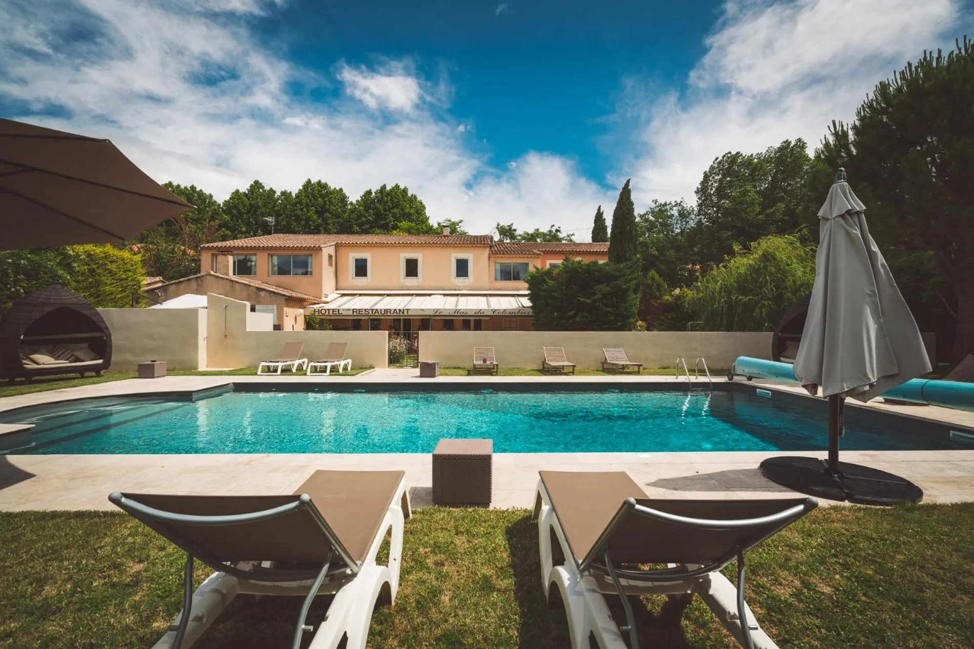 Property building in Le Mas Du Colombier