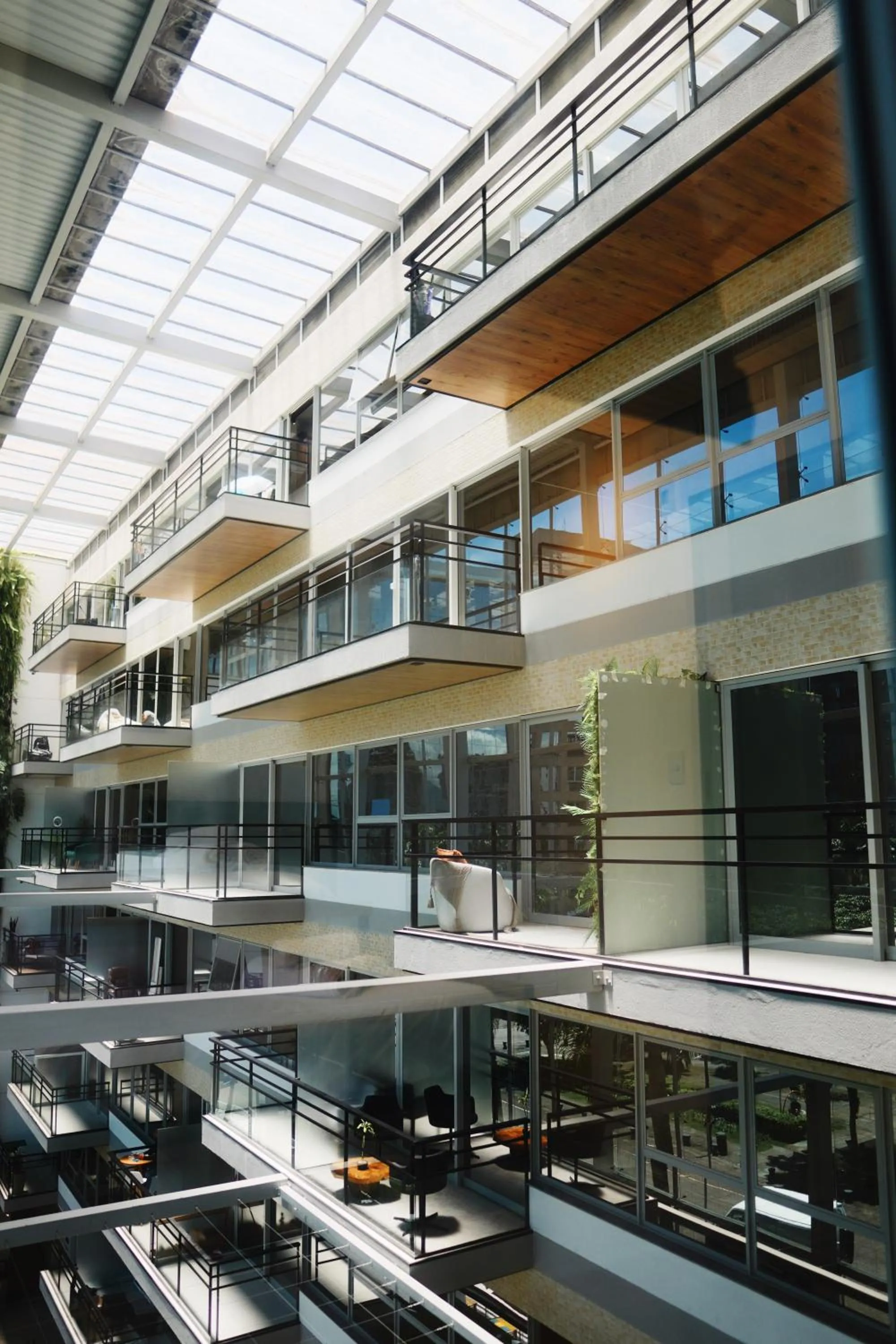 Atrium Studios by Xtay - Studio moderno em Pedra Branca - Caminhe até o Centro Empresarial e Unisul