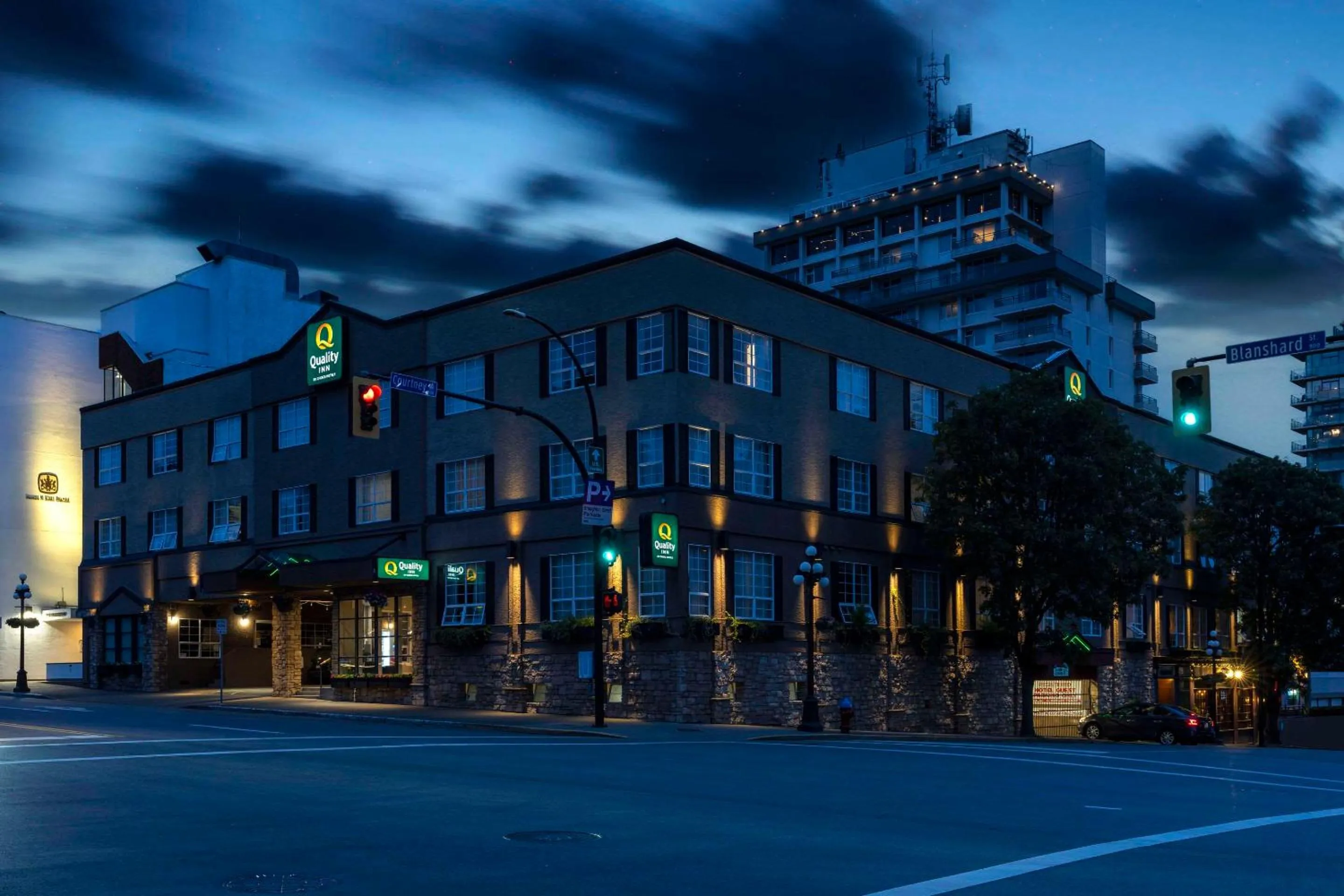 Property building in Quality Inn Downtown Inner Harbour
