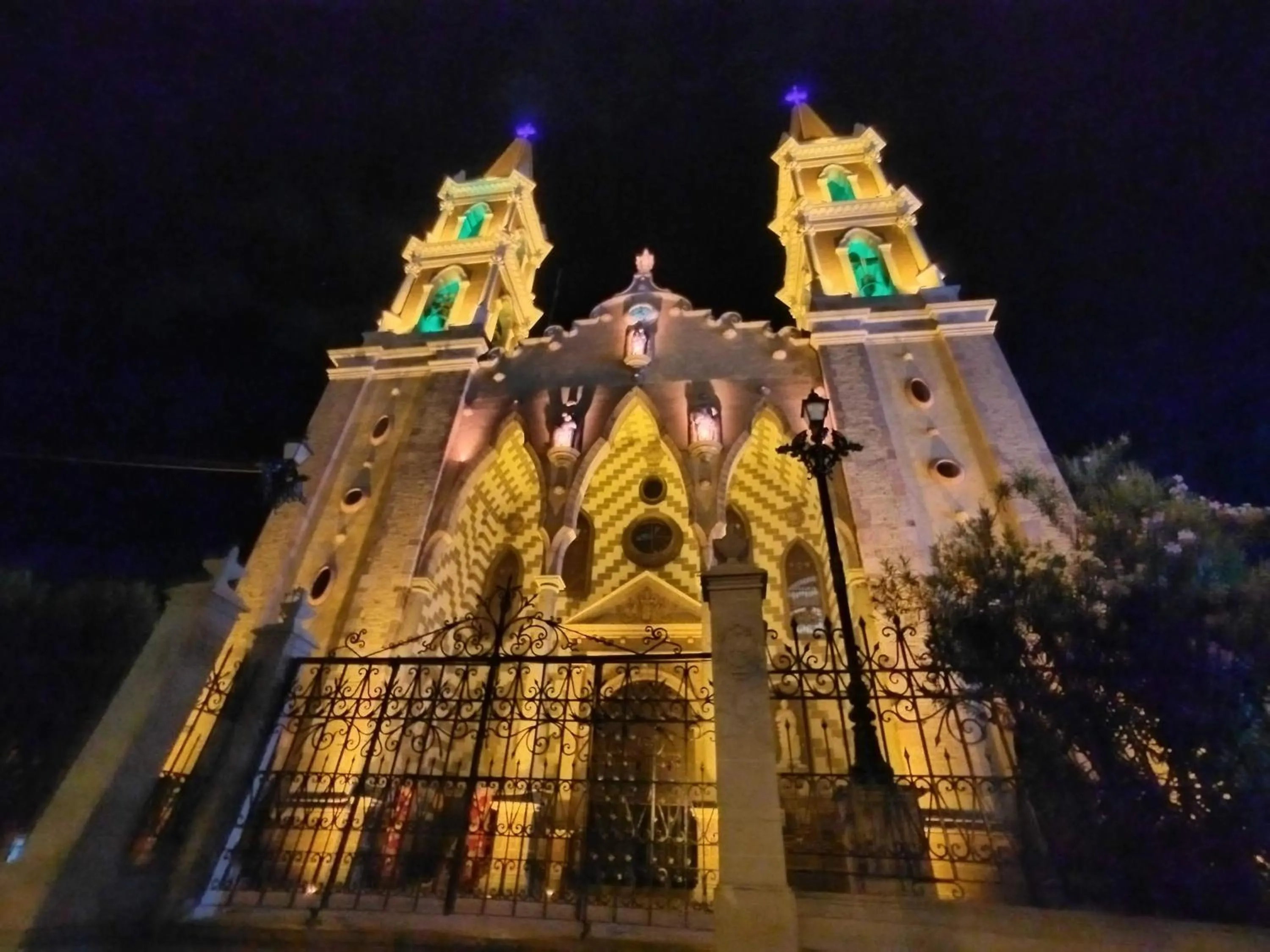 Night in Hotel La Siesta Malecón