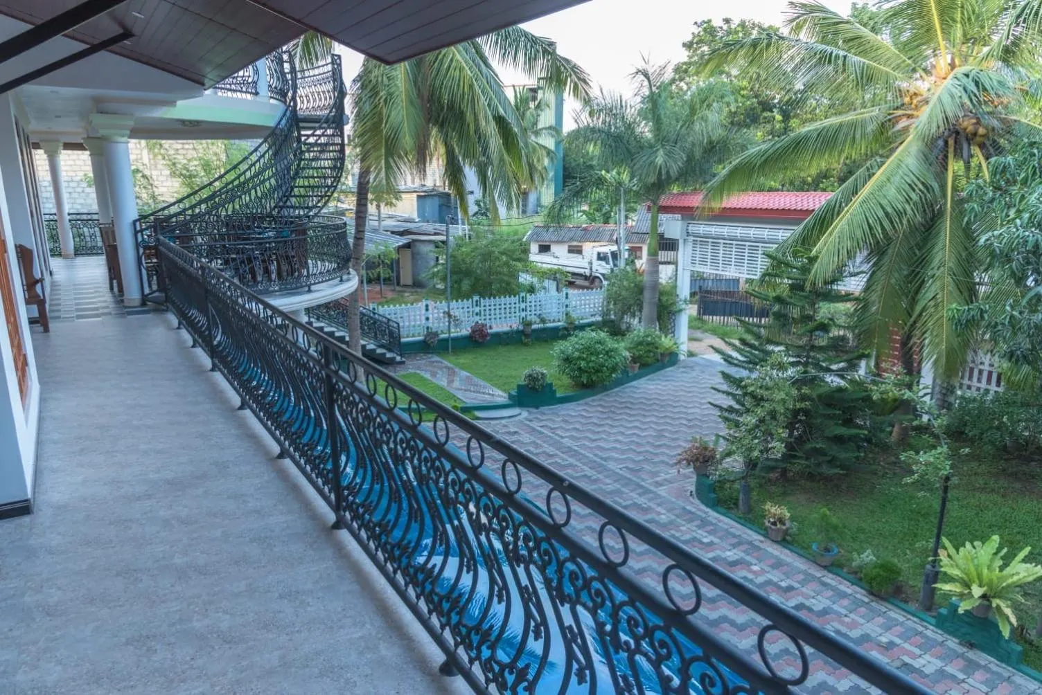 Balcony/Terrace in L S Lanka Hotel Dambulla