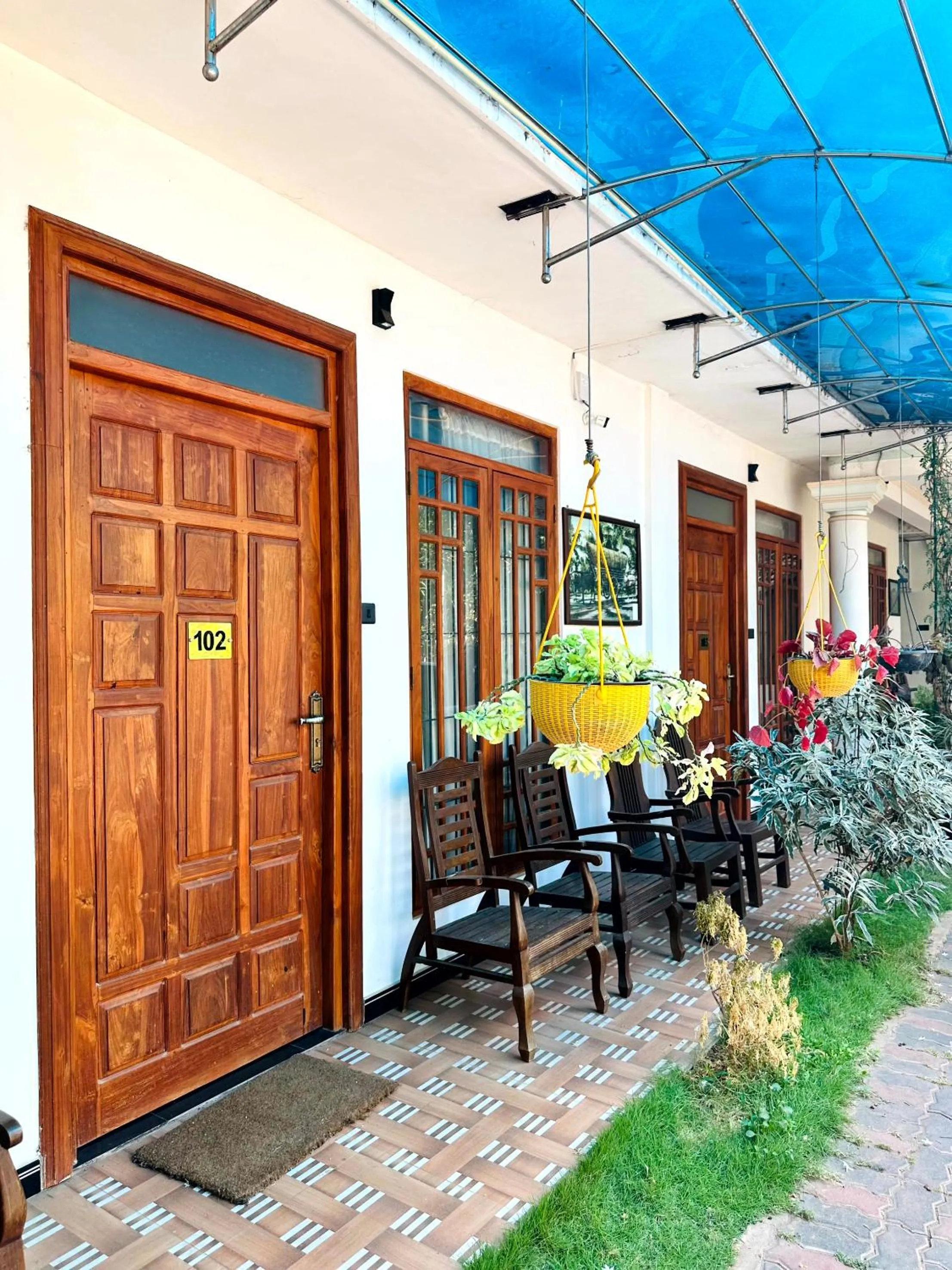 L S Lanka Hotel Dambulla