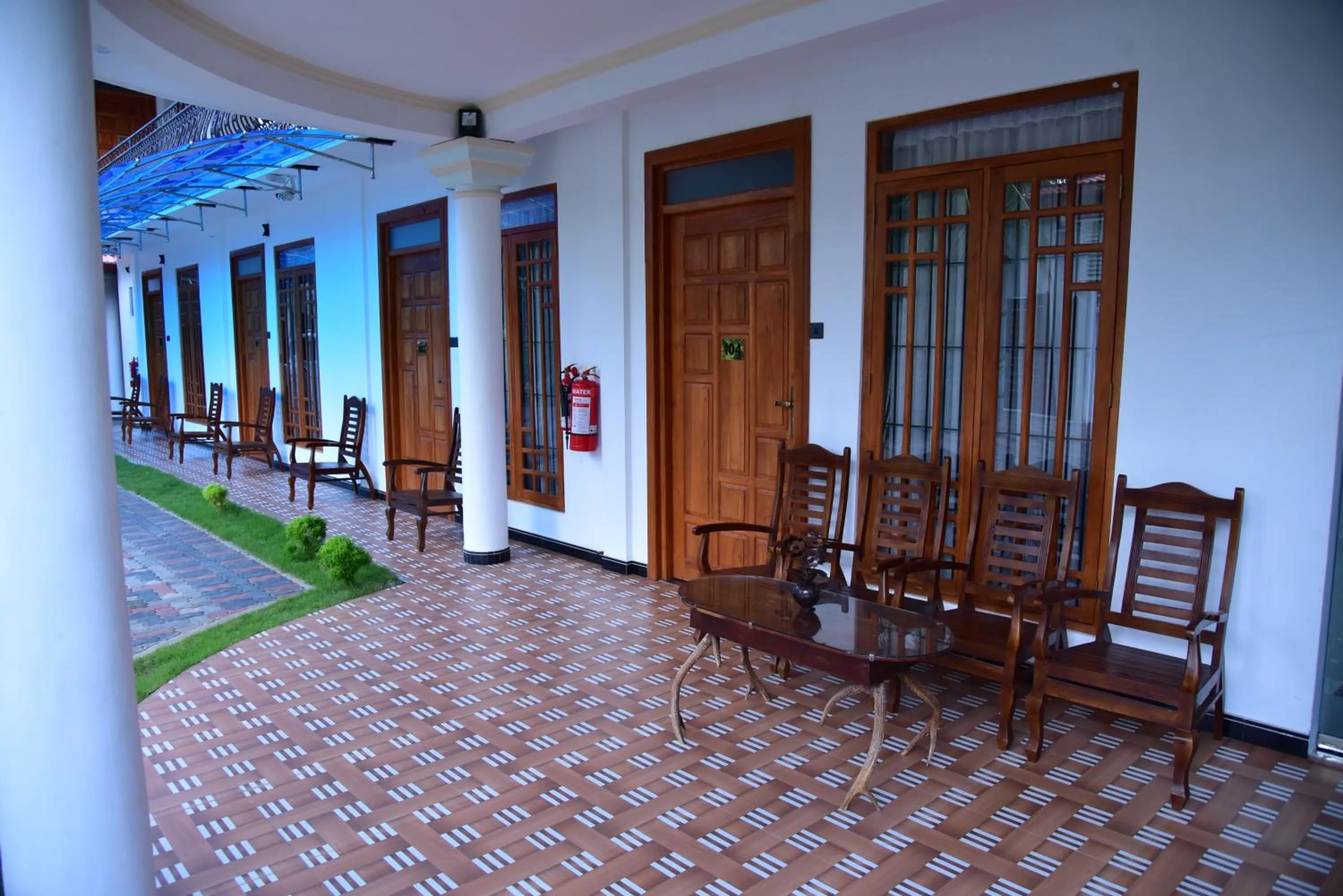 Facade/entrance in L S Lanka Hotel Dambulla