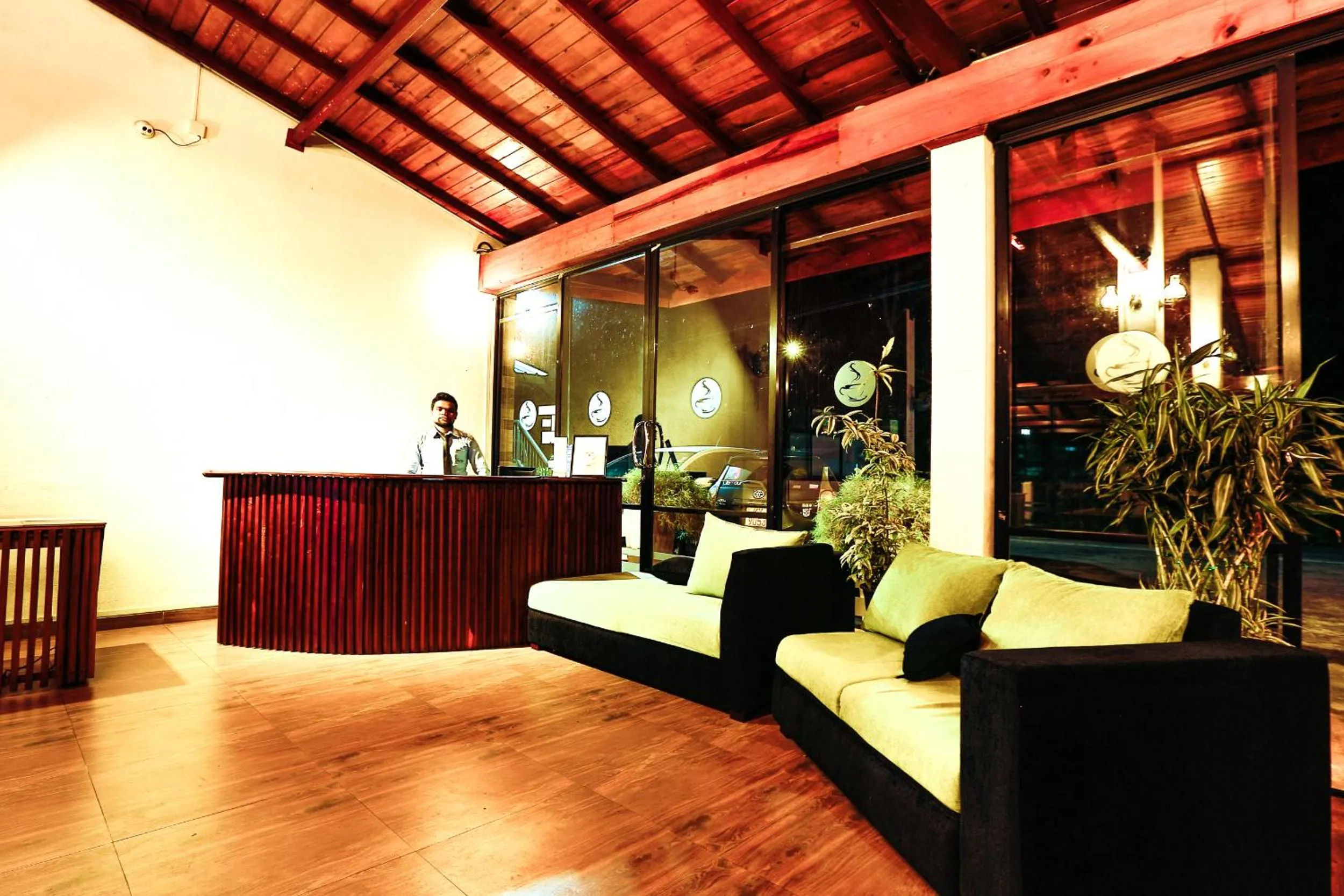 Lobby or reception in Thuruliya Hotel
