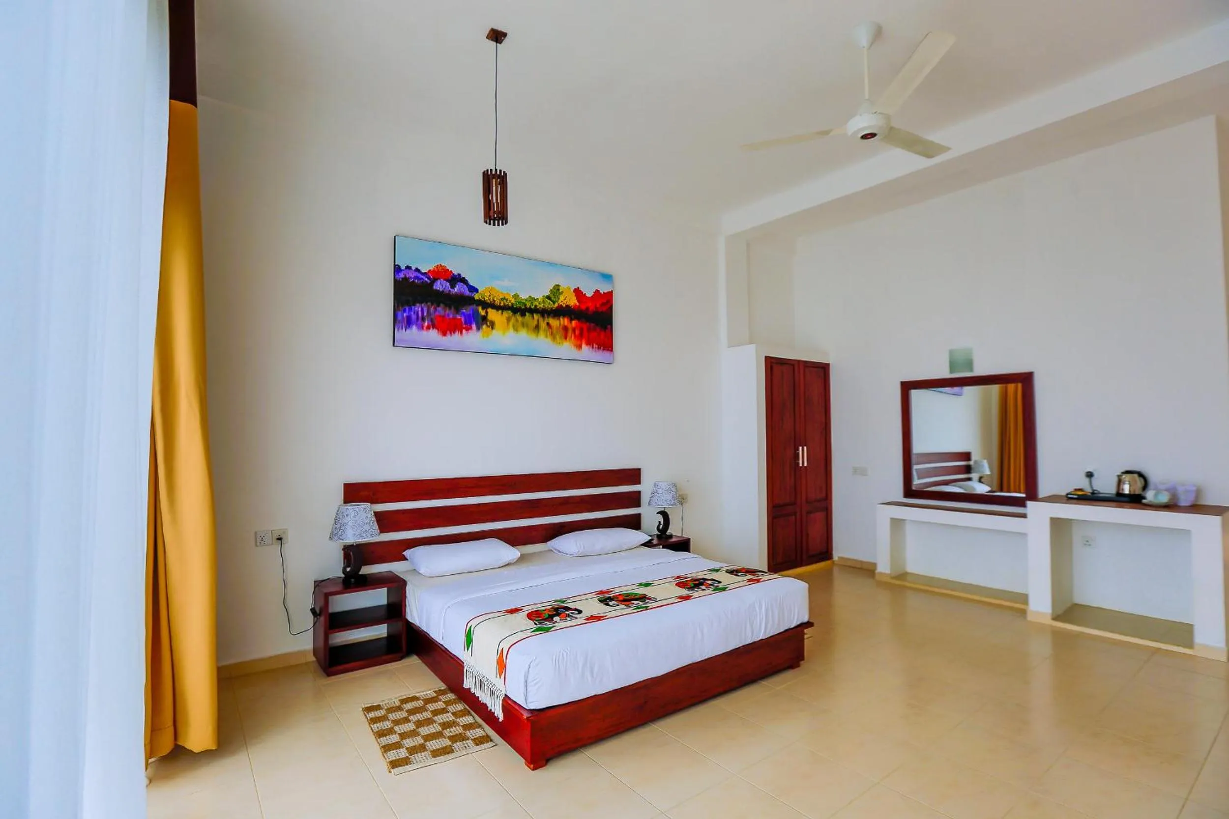 Bed in Thuruliya Hotel