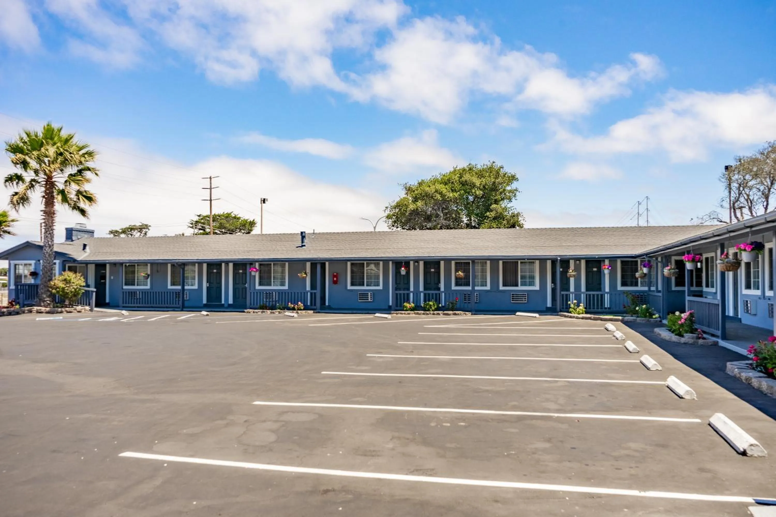Property building in The Monterey Fireplace Inn