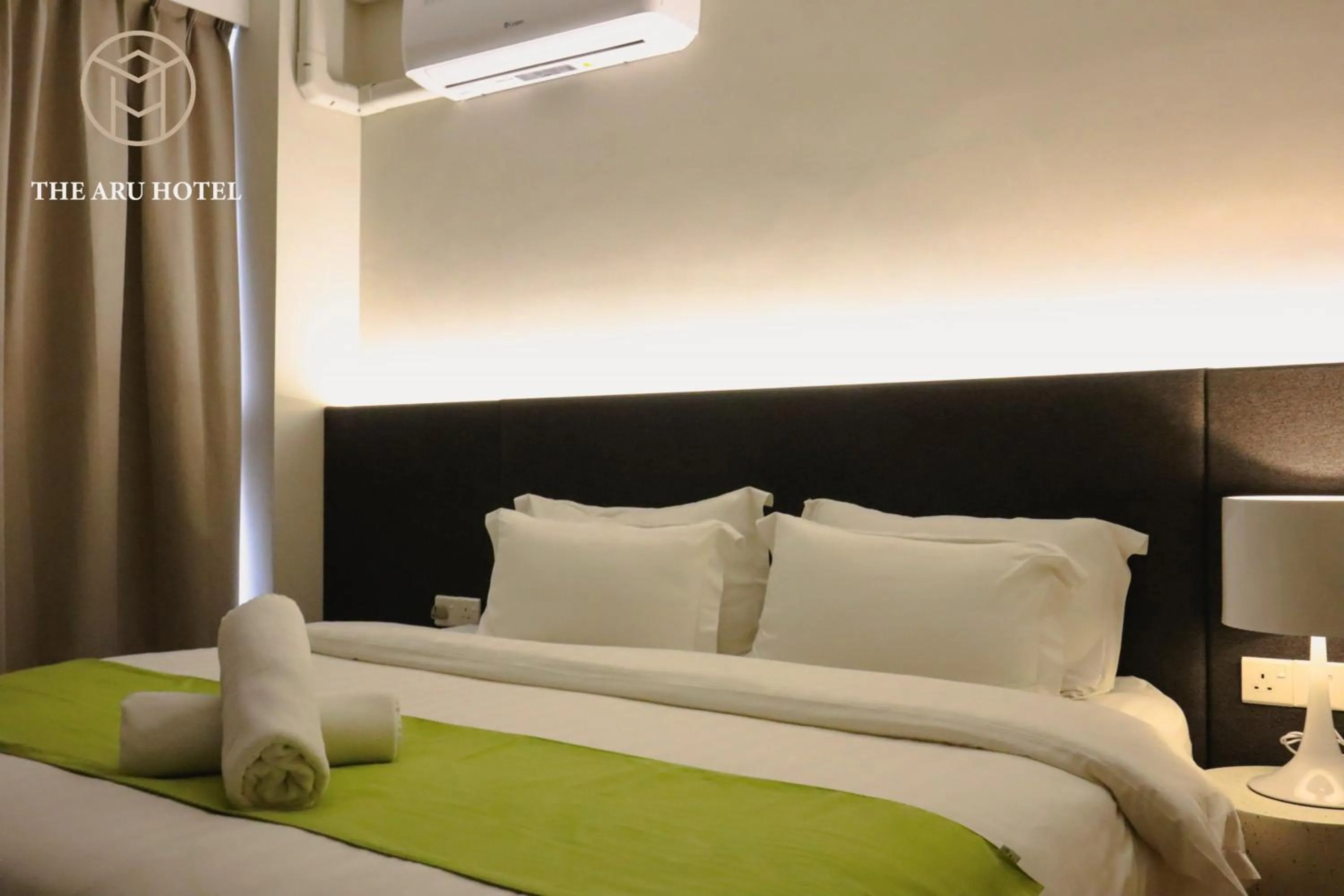 Bed in The Aru by Ayuhouz