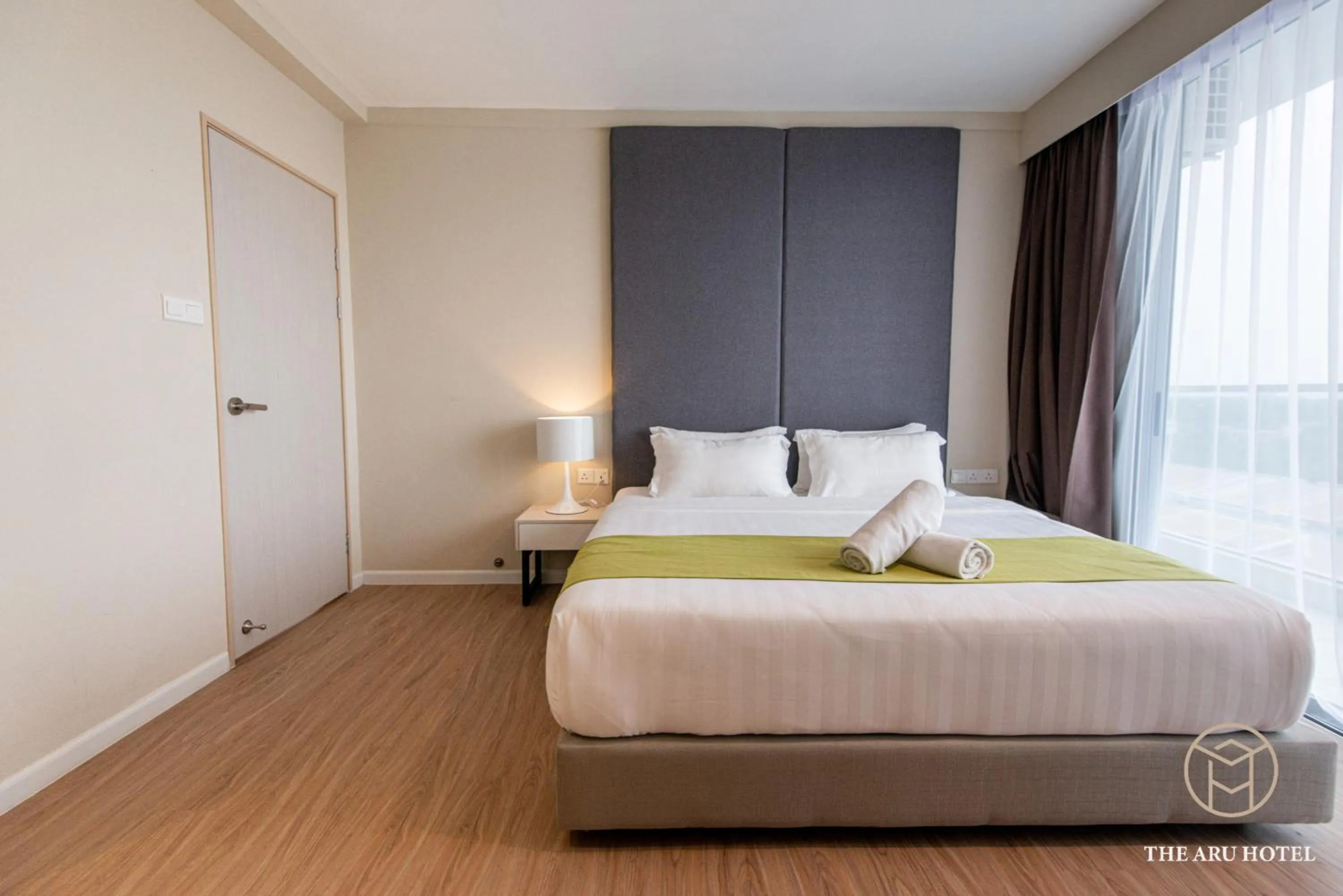 Bed in The Aru by Ayuhouz