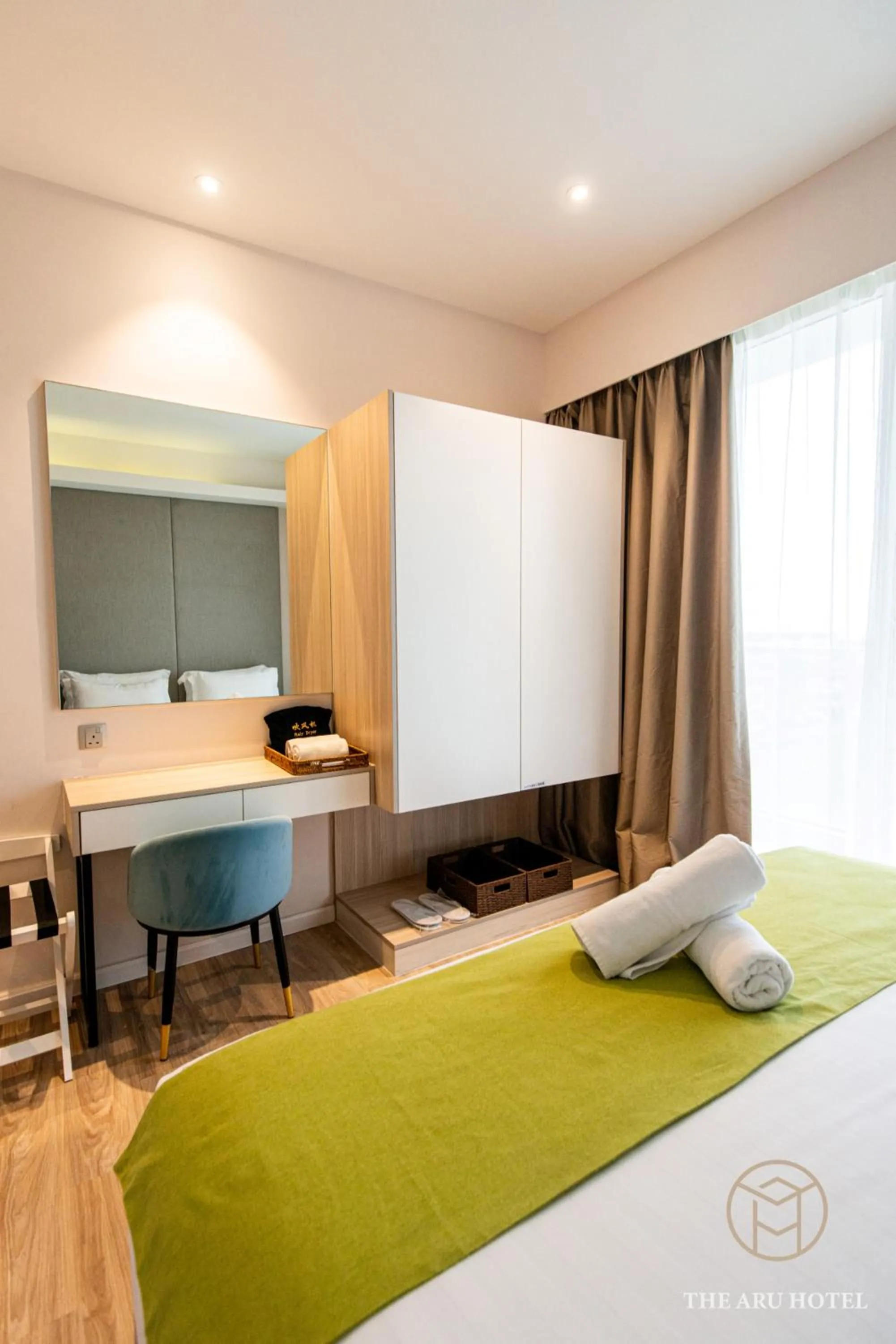 Bed in The Aru by Ayuhouz