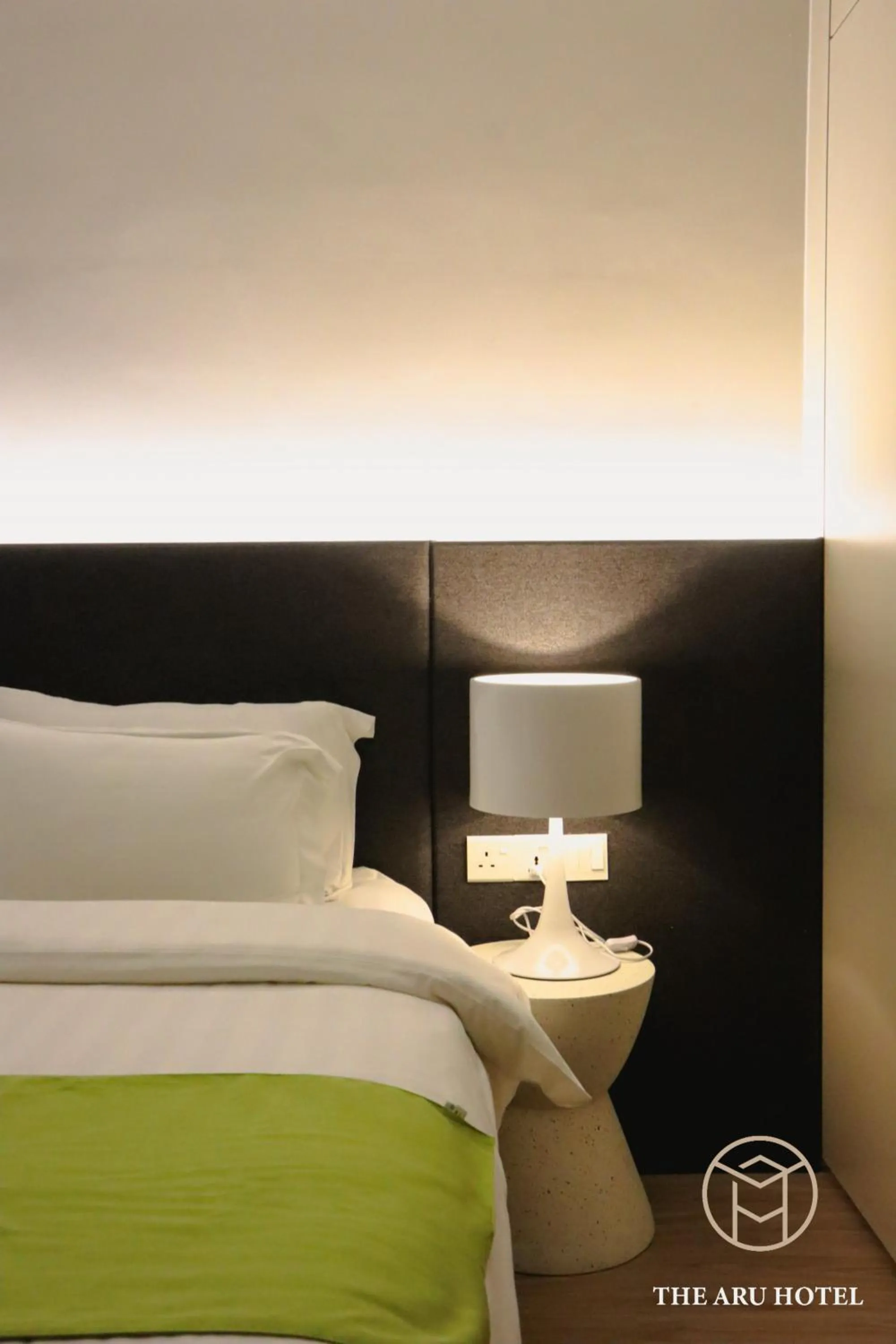 Bed in The Aru by Ayuhouz