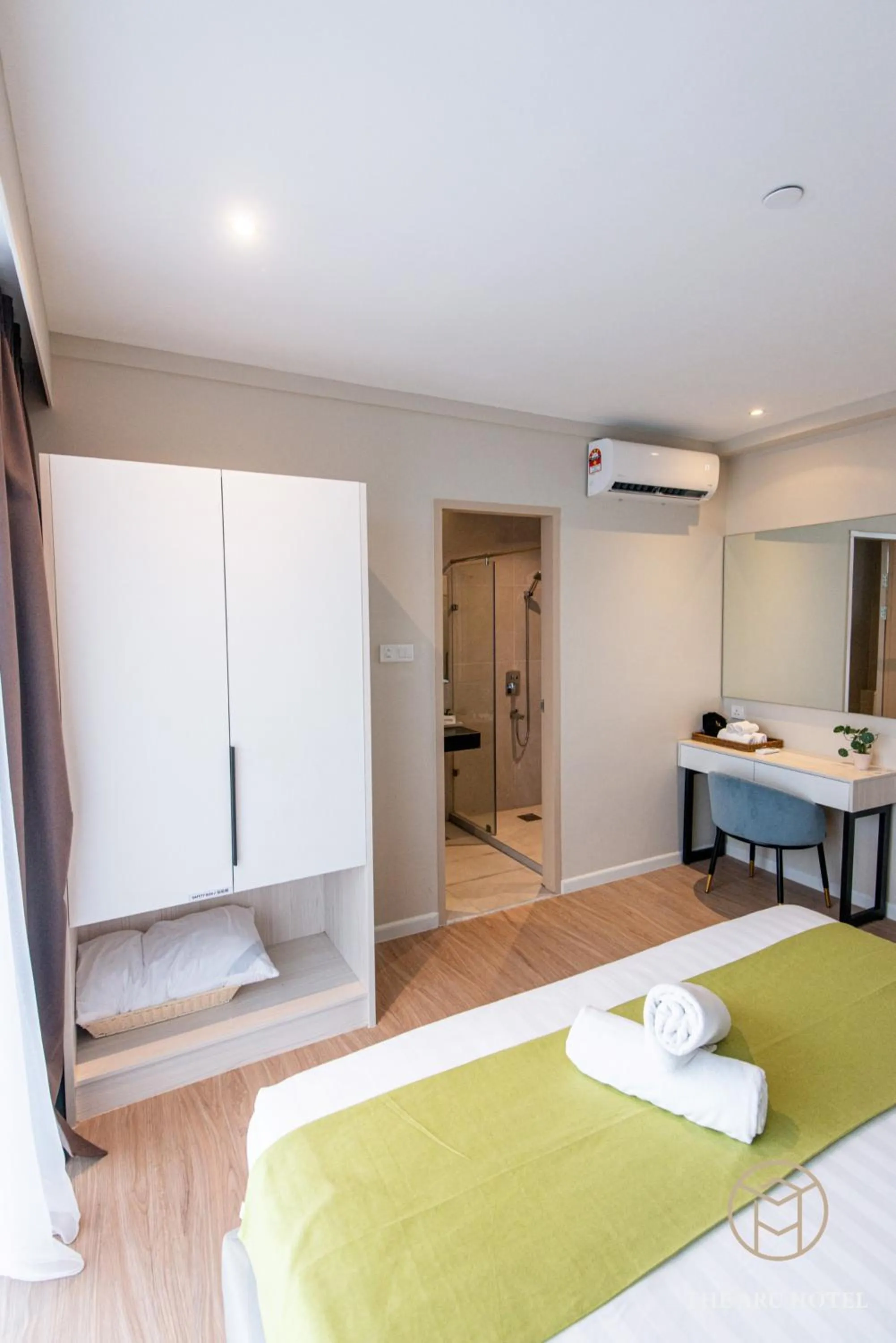 Bed in The Aru by Ayuhouz