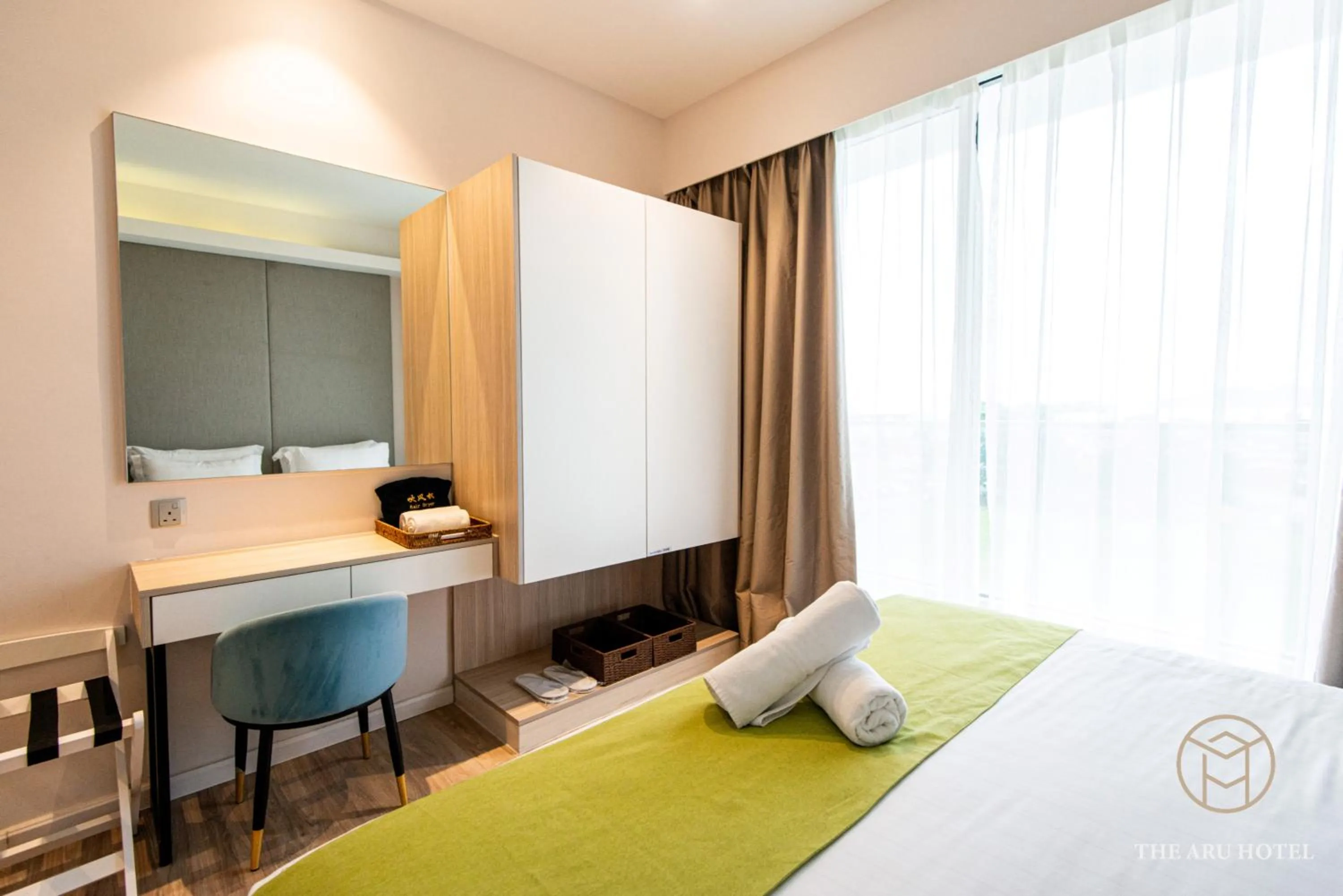 Bed in The Aru by Ayuhouz