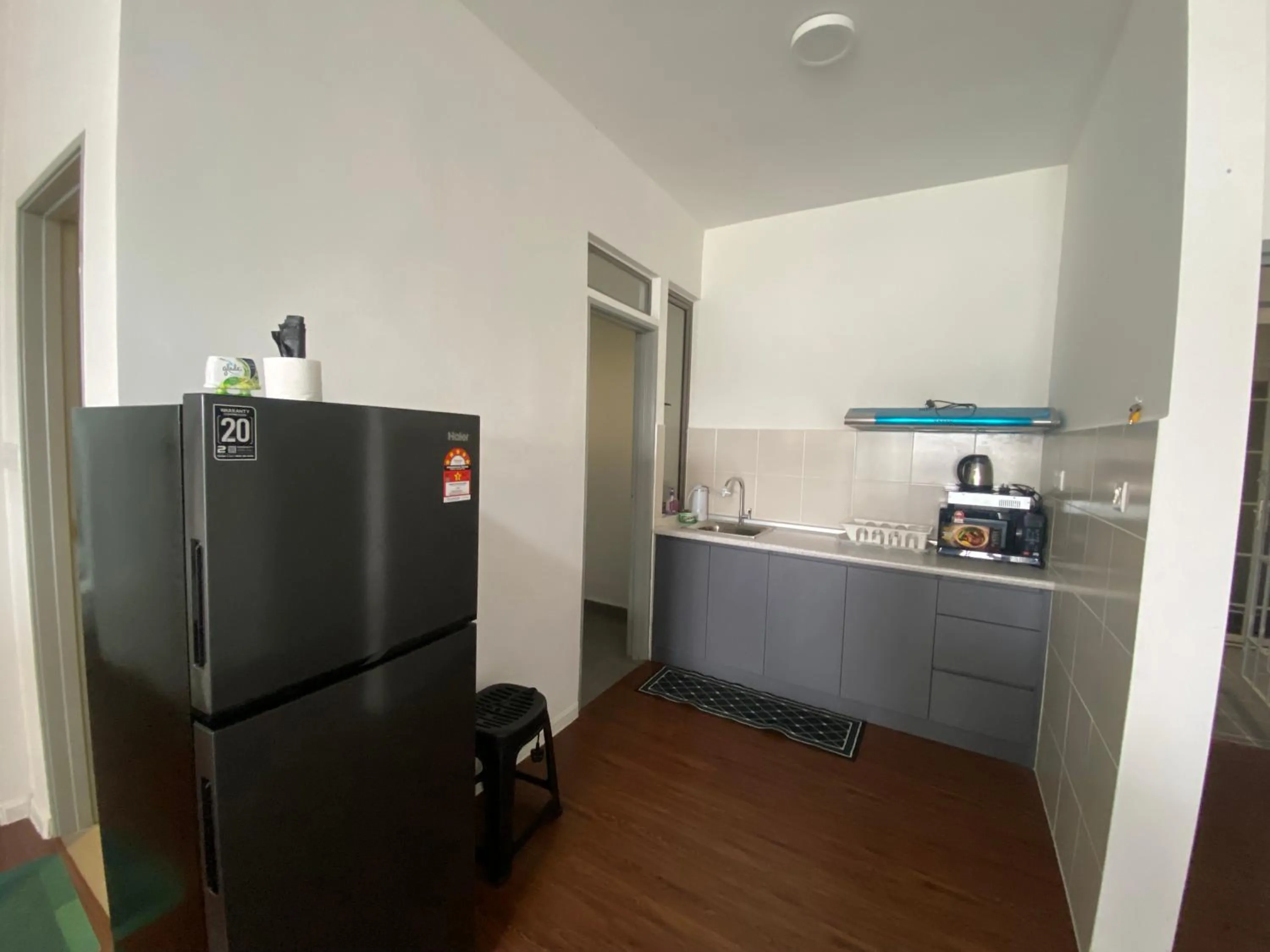 Kitchen or kitchenette in PLAY at Palas Horizon @ Kea Farm