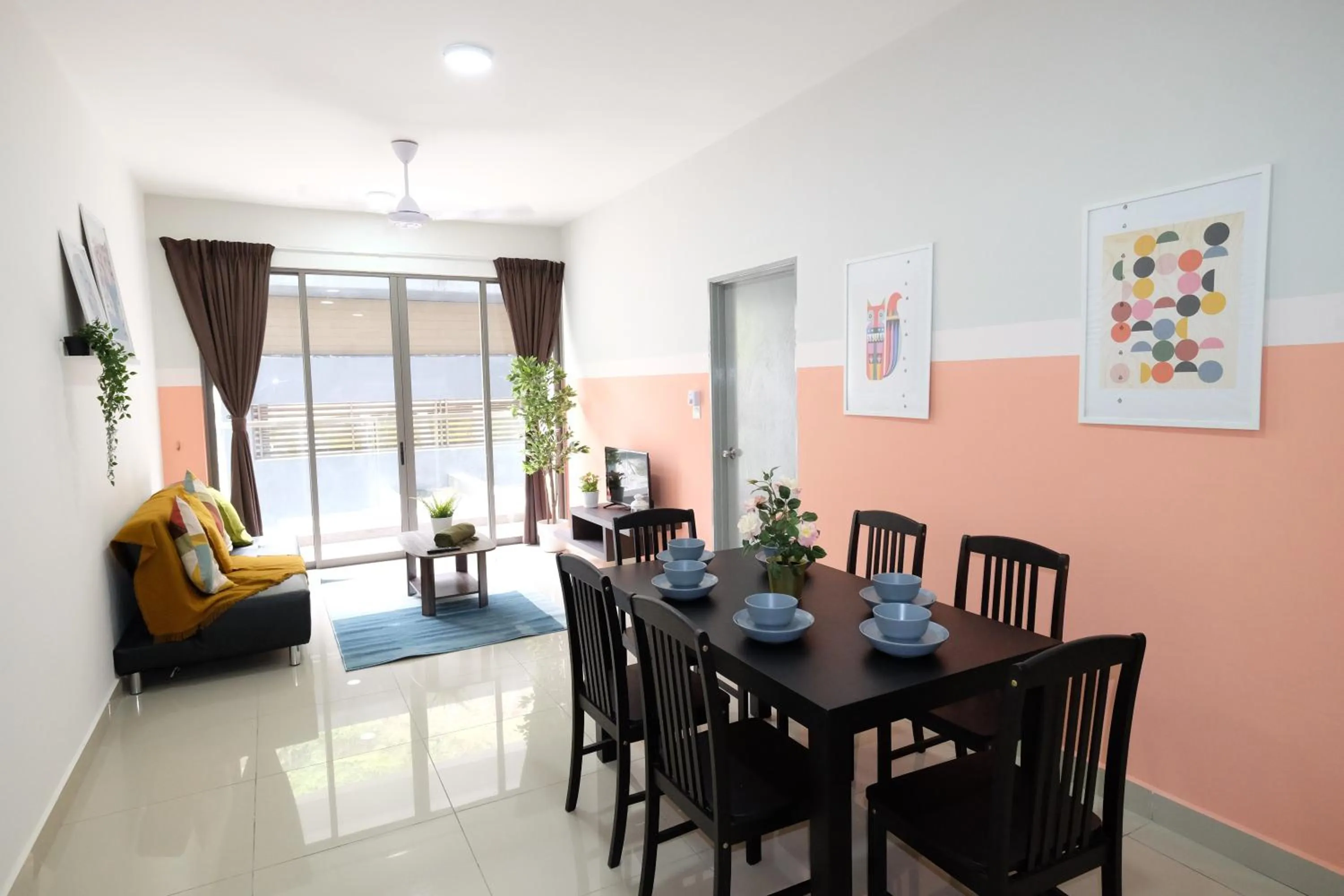 Dining area in PLAY at Palas Horizon @ Kea Farm