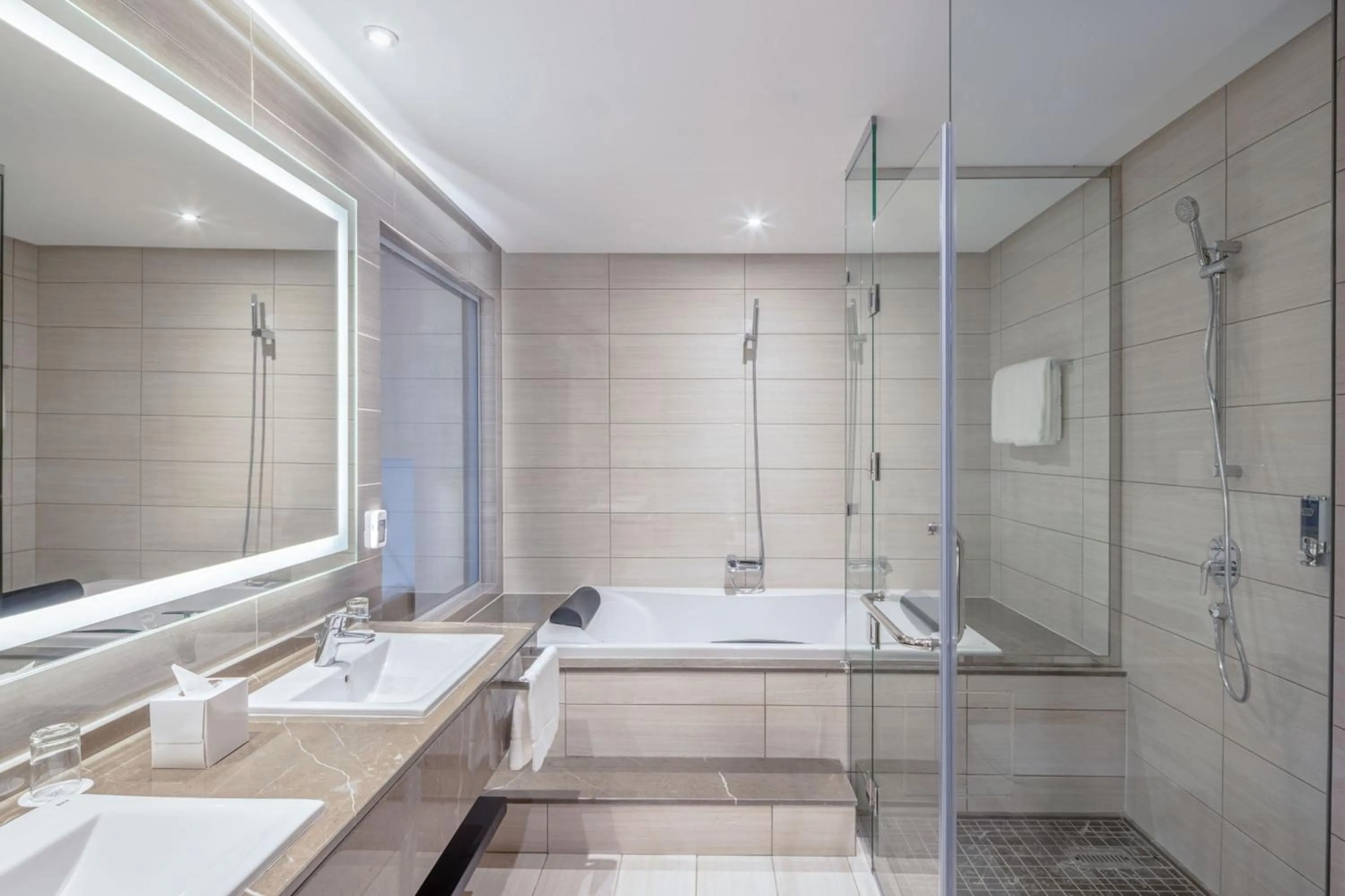 Bathroom in Four Points by Sheraton Jeddah Corniche