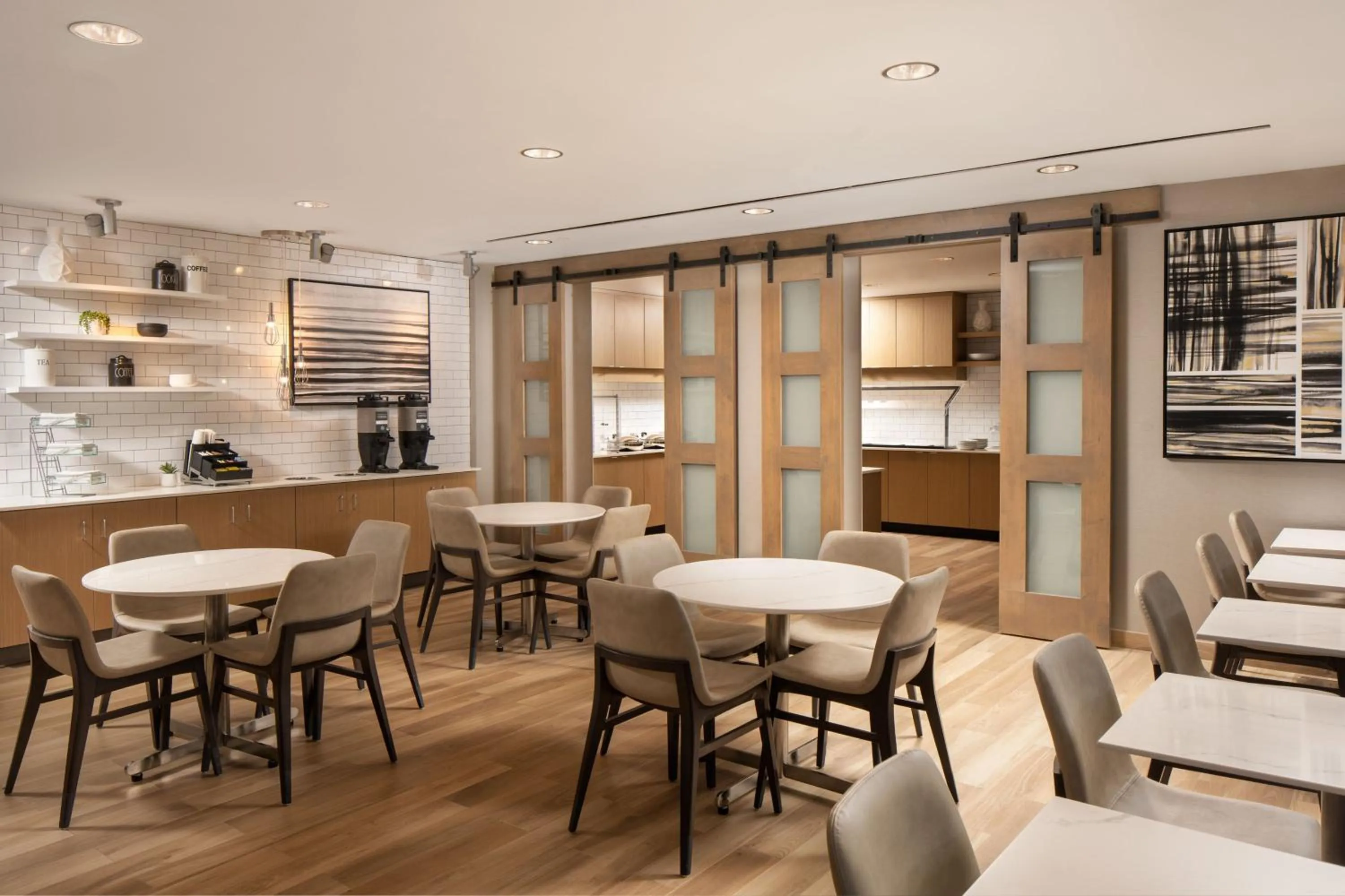 Breakfast in Residence Inn by Marriott Tampa Wesley Chapel