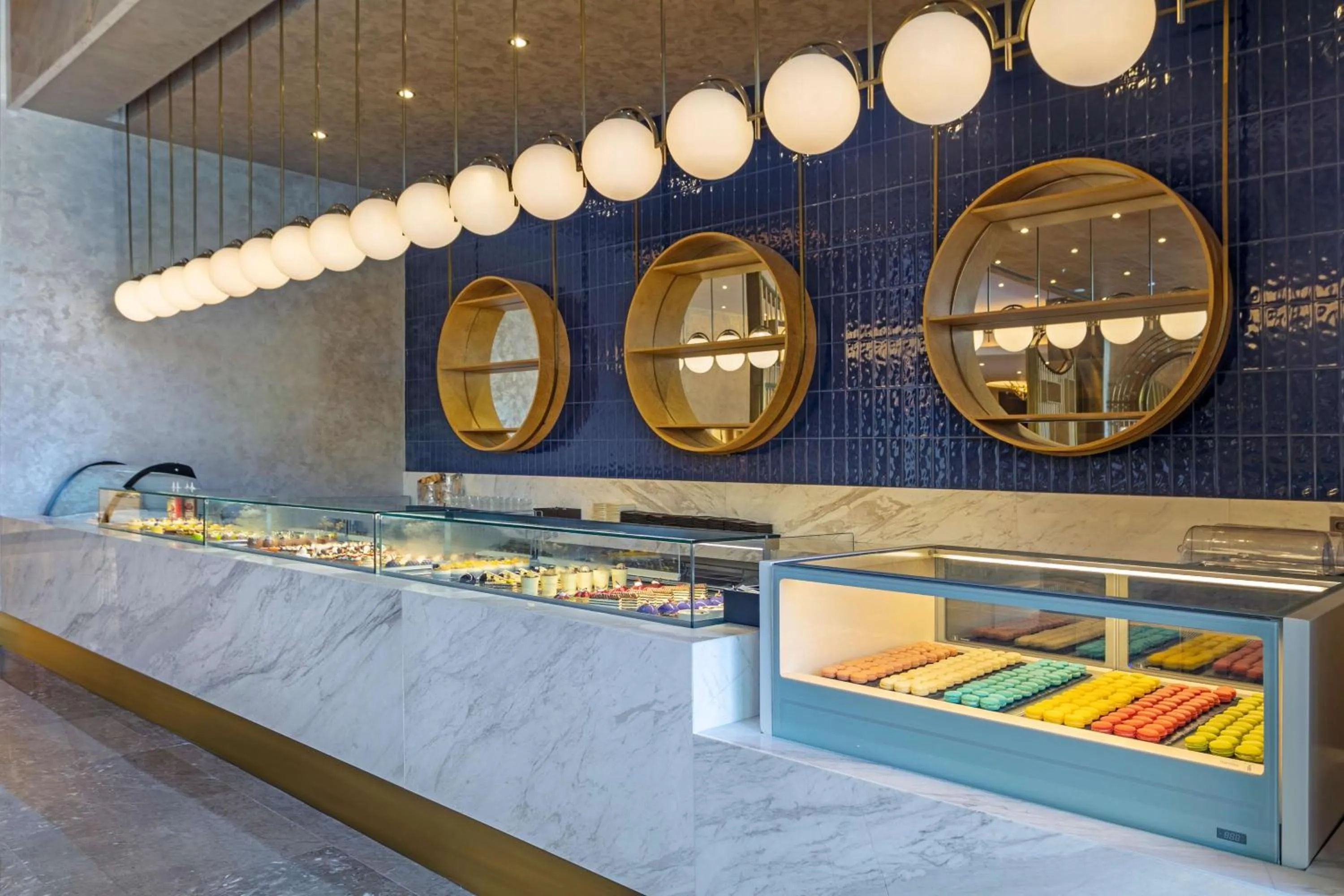 Restaurant/places to eat in Cullinan Belek