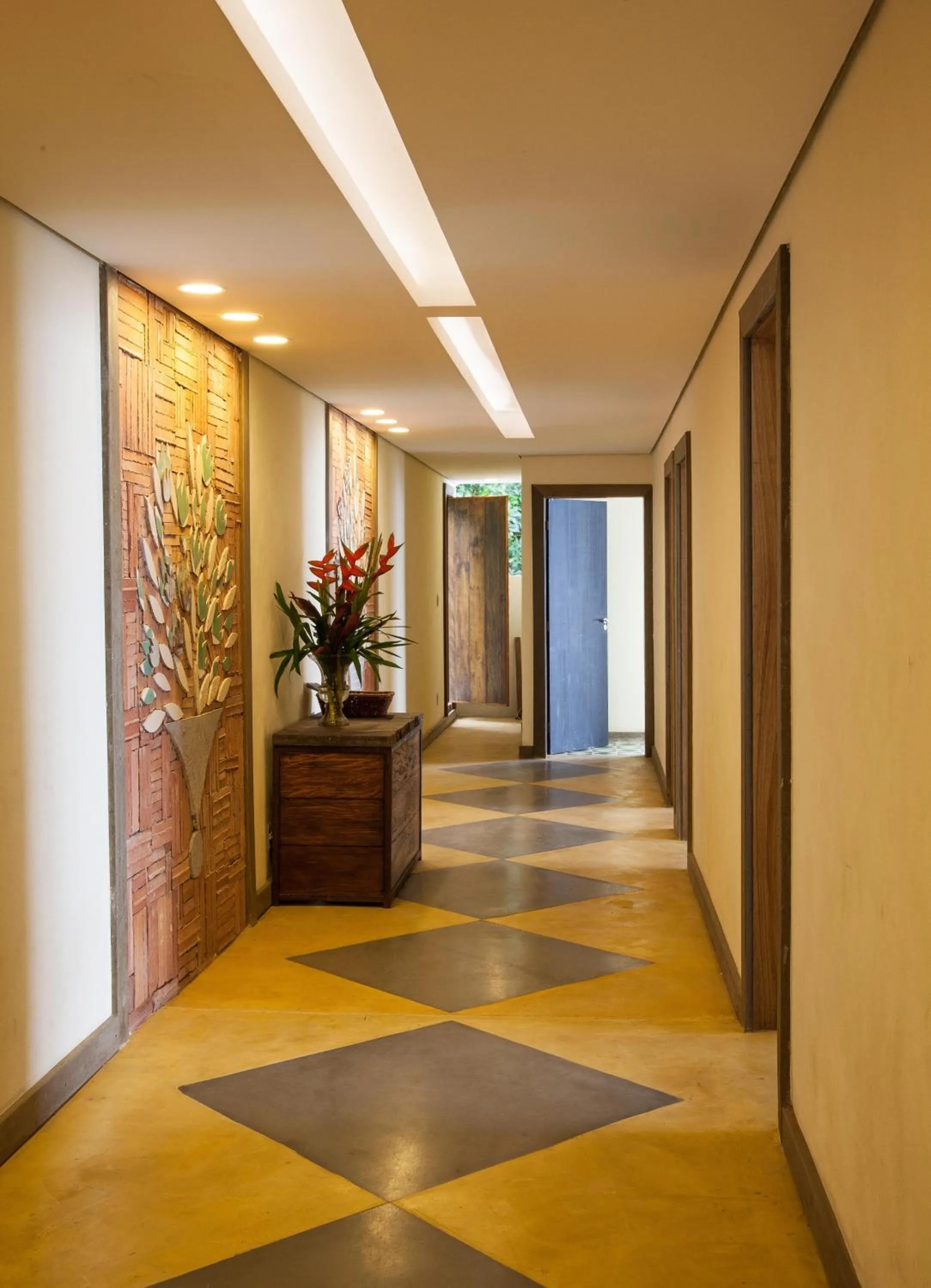 Decorative detail in Mirante do Arvrao