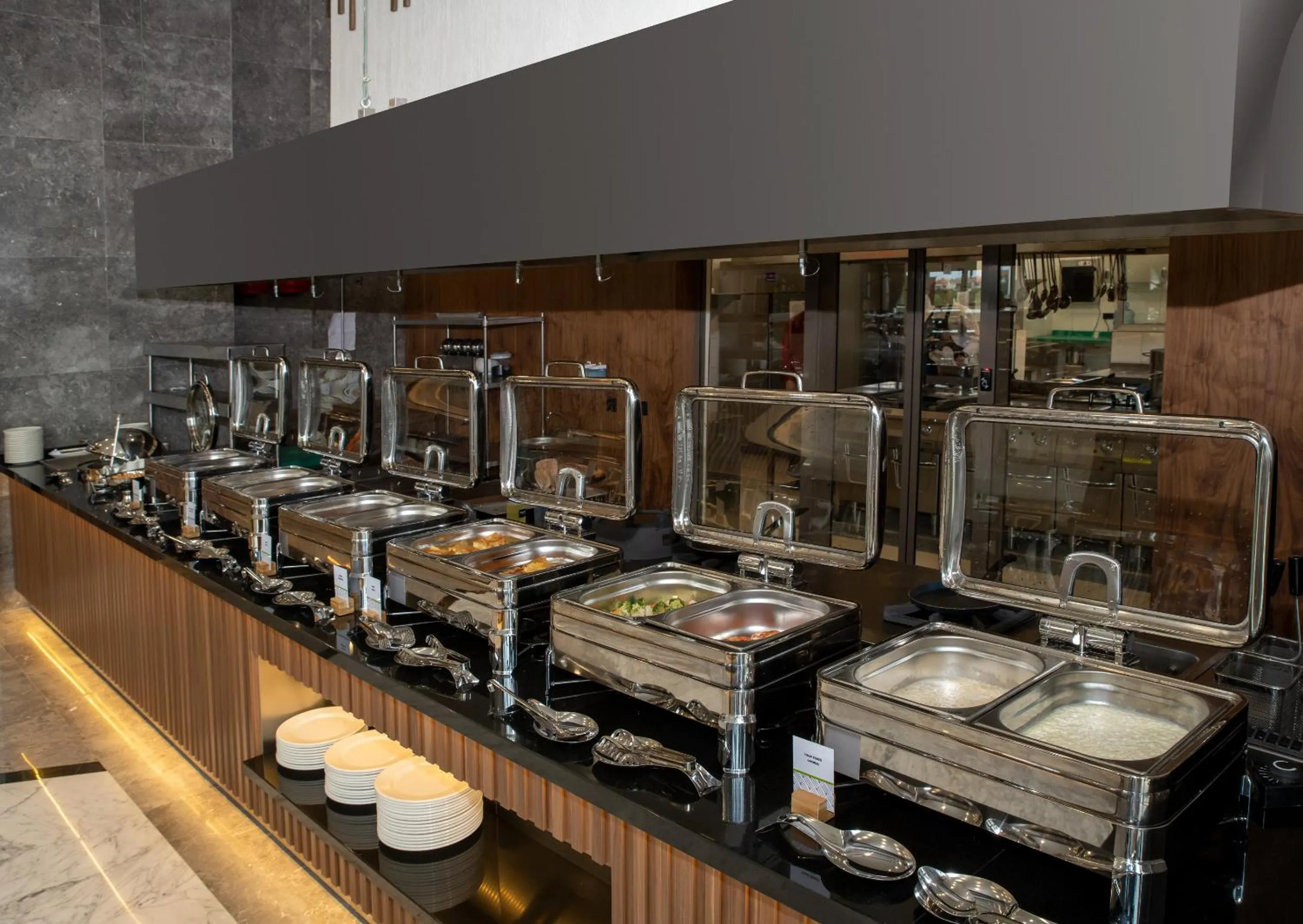 Restaurant/places to eat in DoubleTree by Hilton Manisa