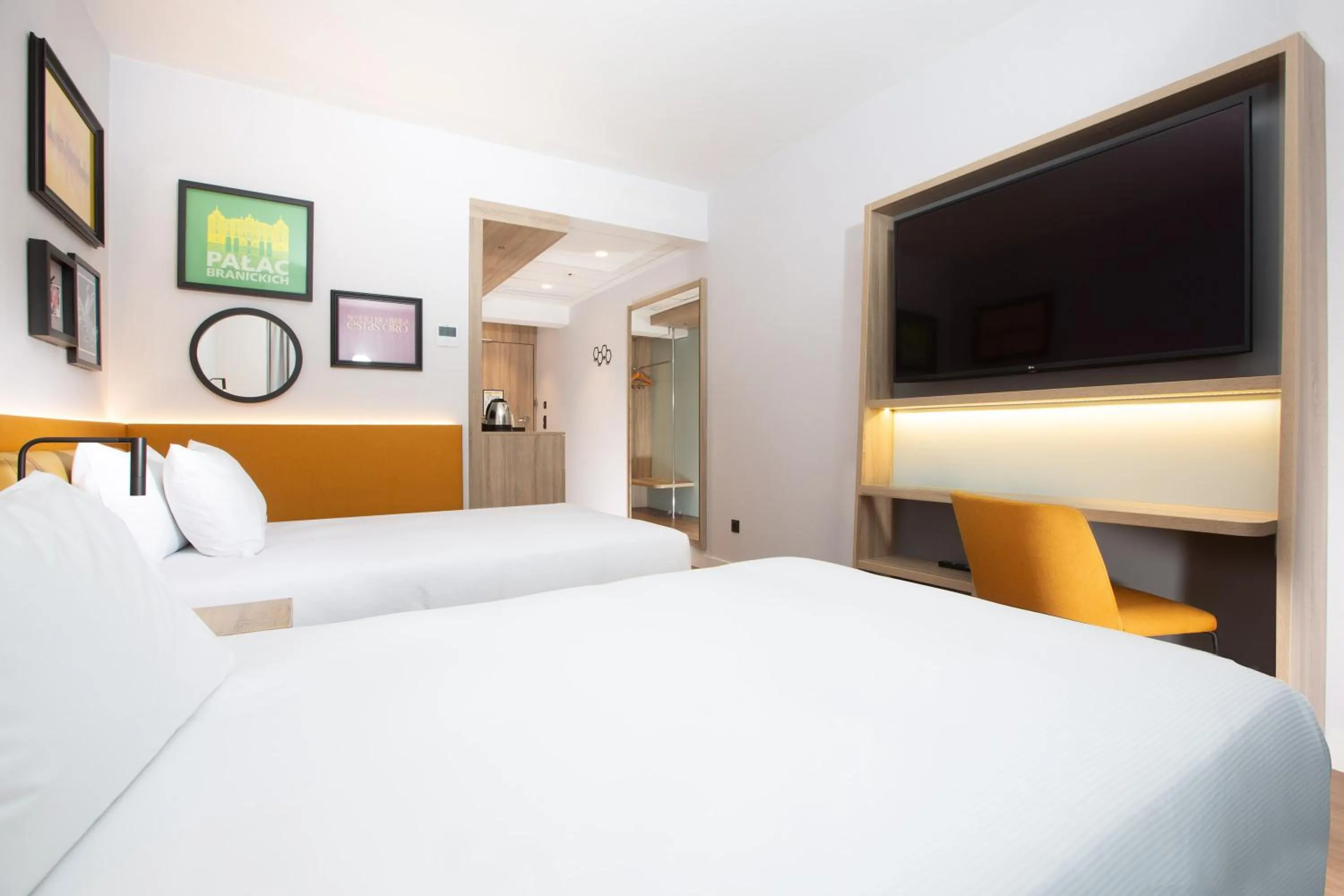 Bed in Hampton By Hilton Bialystok