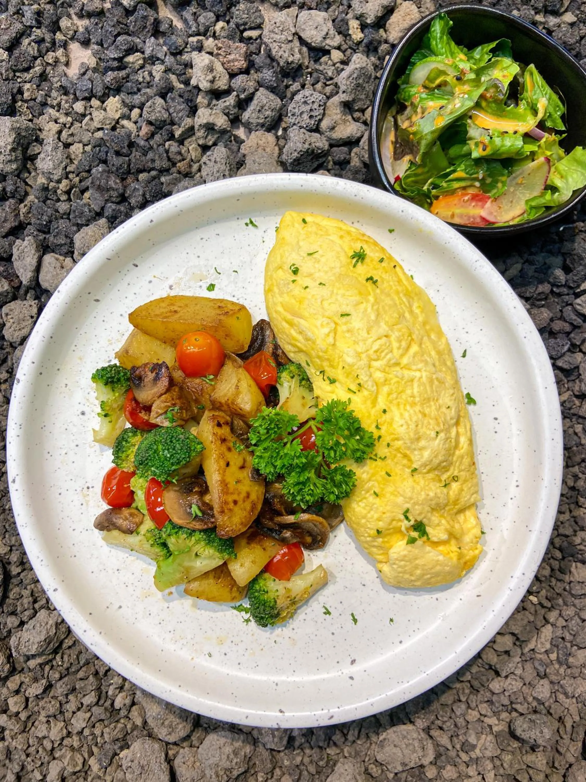 Food and drinks in PASSA Hotel Bangkok