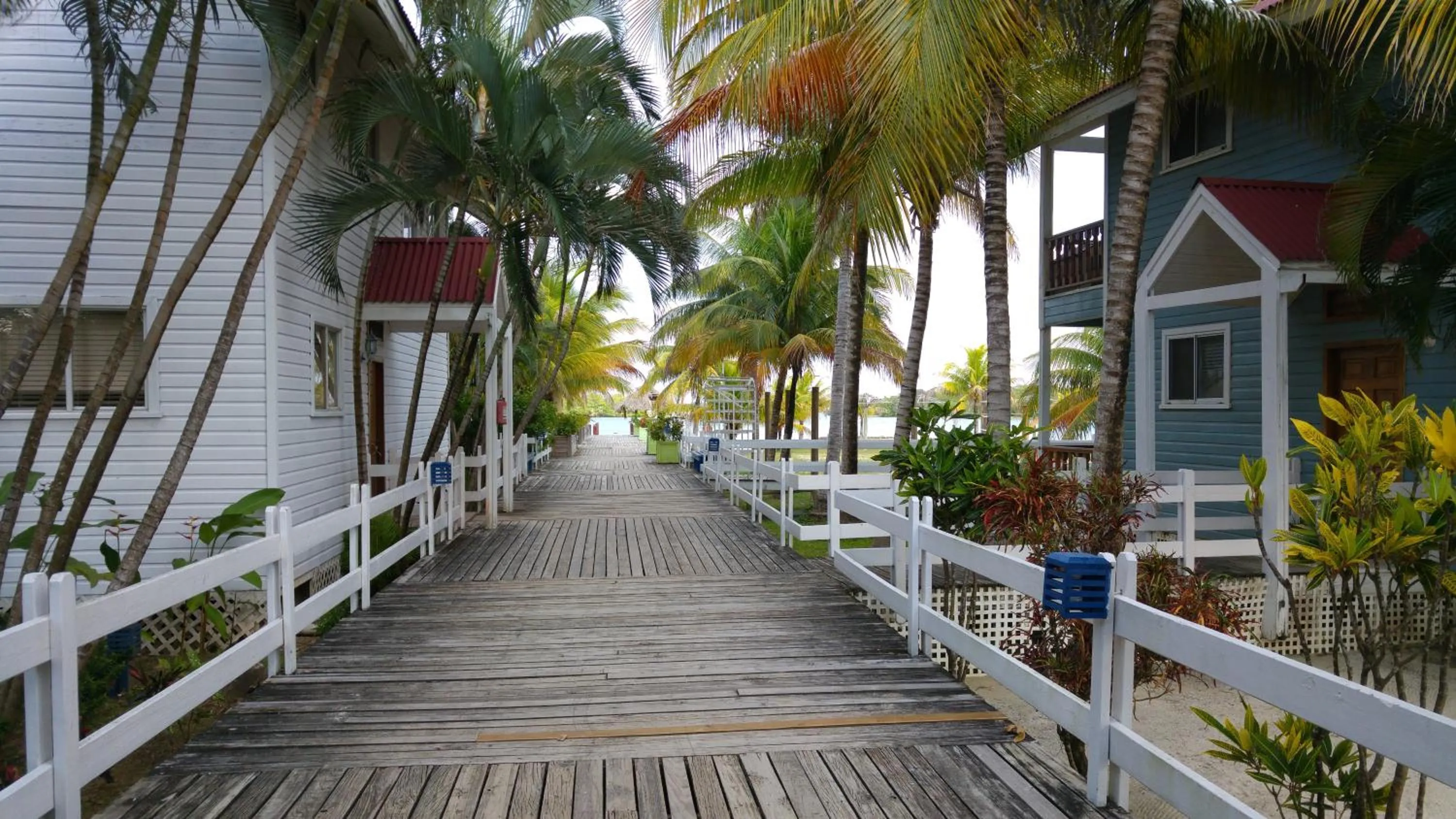 Property building in Las Palmas Beach Hotel