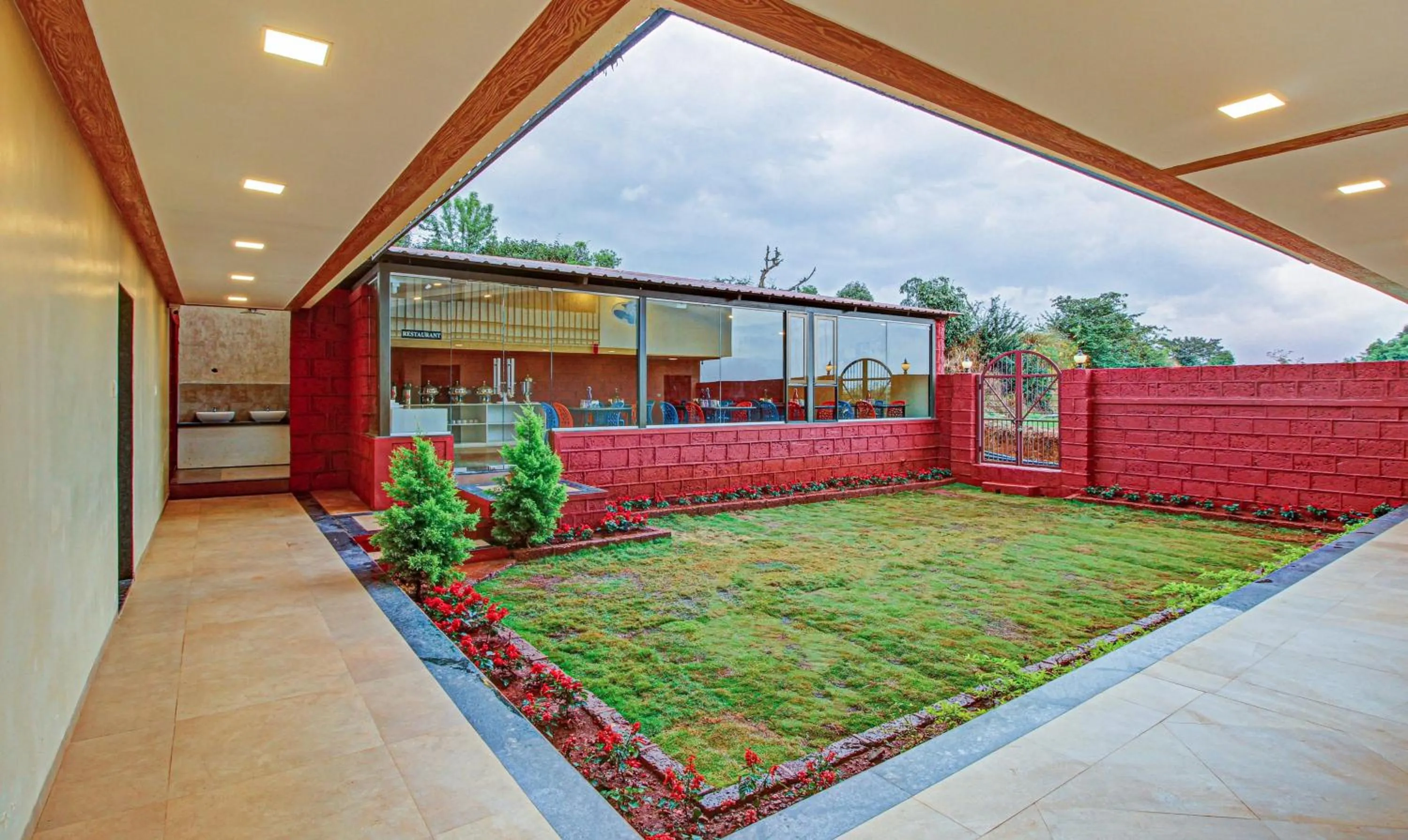 Garden in Treebo Mountain Retreat Mahabaleshwar, 600 Mtrs From Lingmala Waterfall