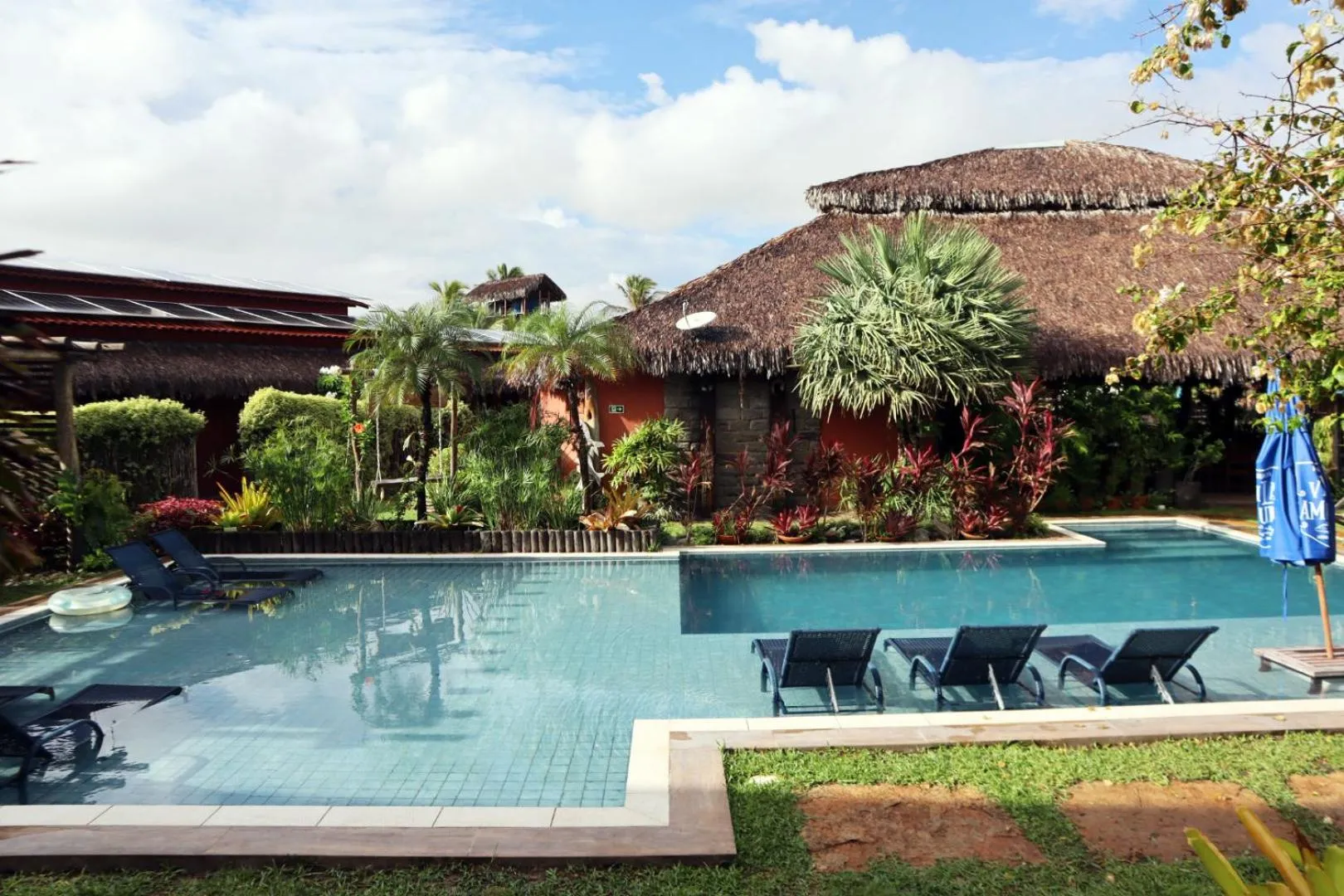 Pool view in Pousada Vila Camurim