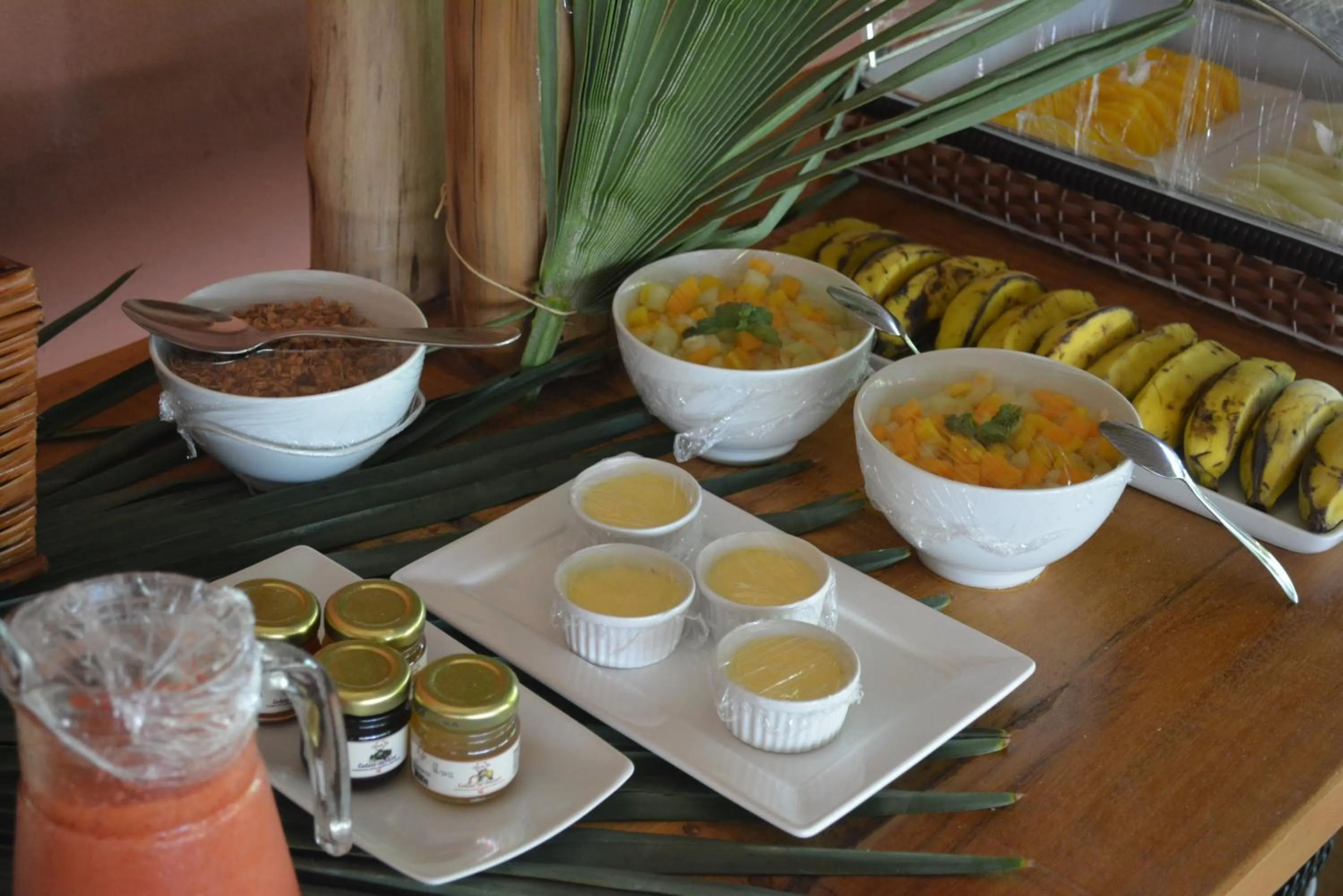 Breakfast in Pousada Vila Camurim