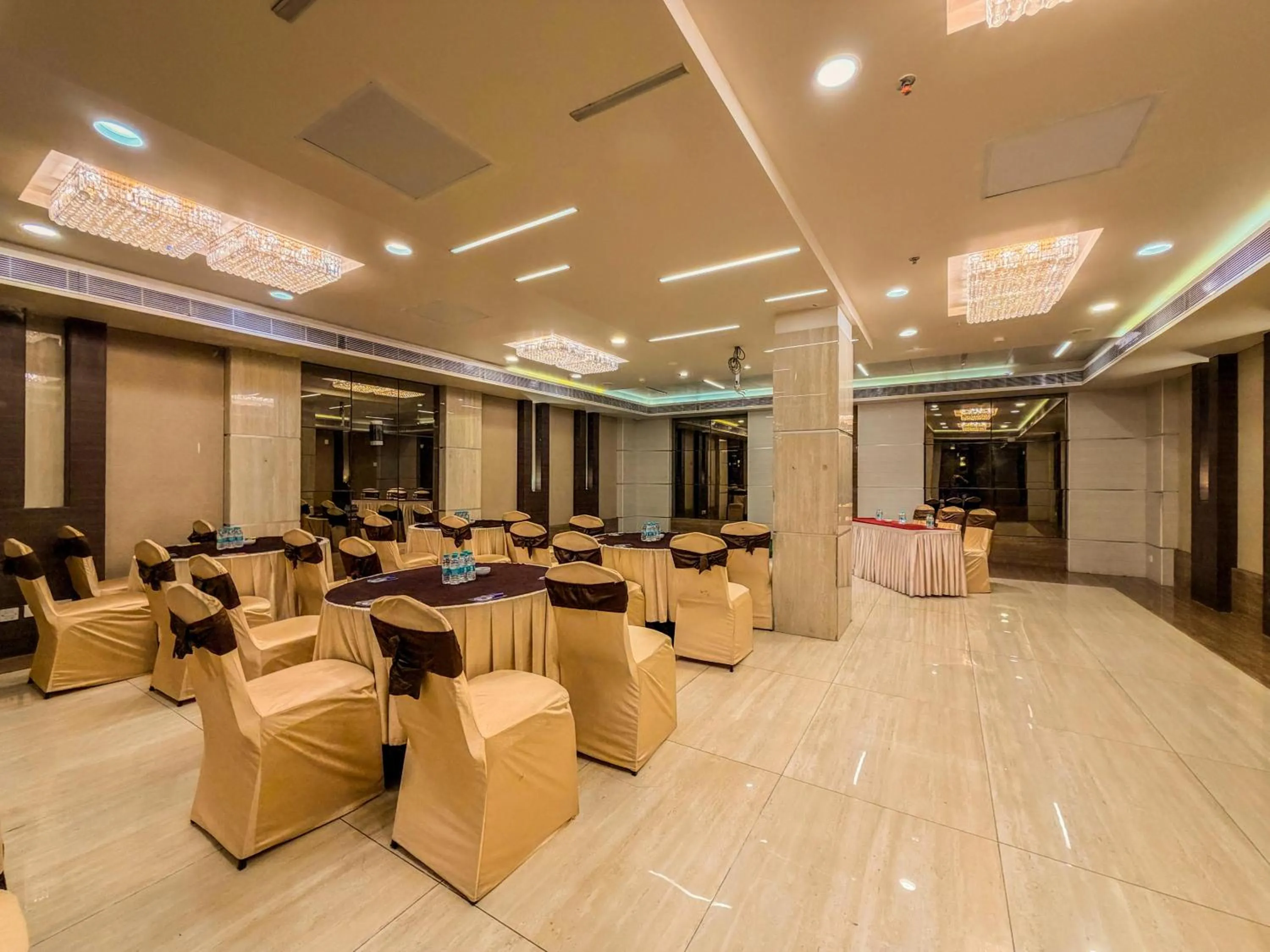 Banquet/Function facilities in Zip By Spree Hotels Surabi International Vellore