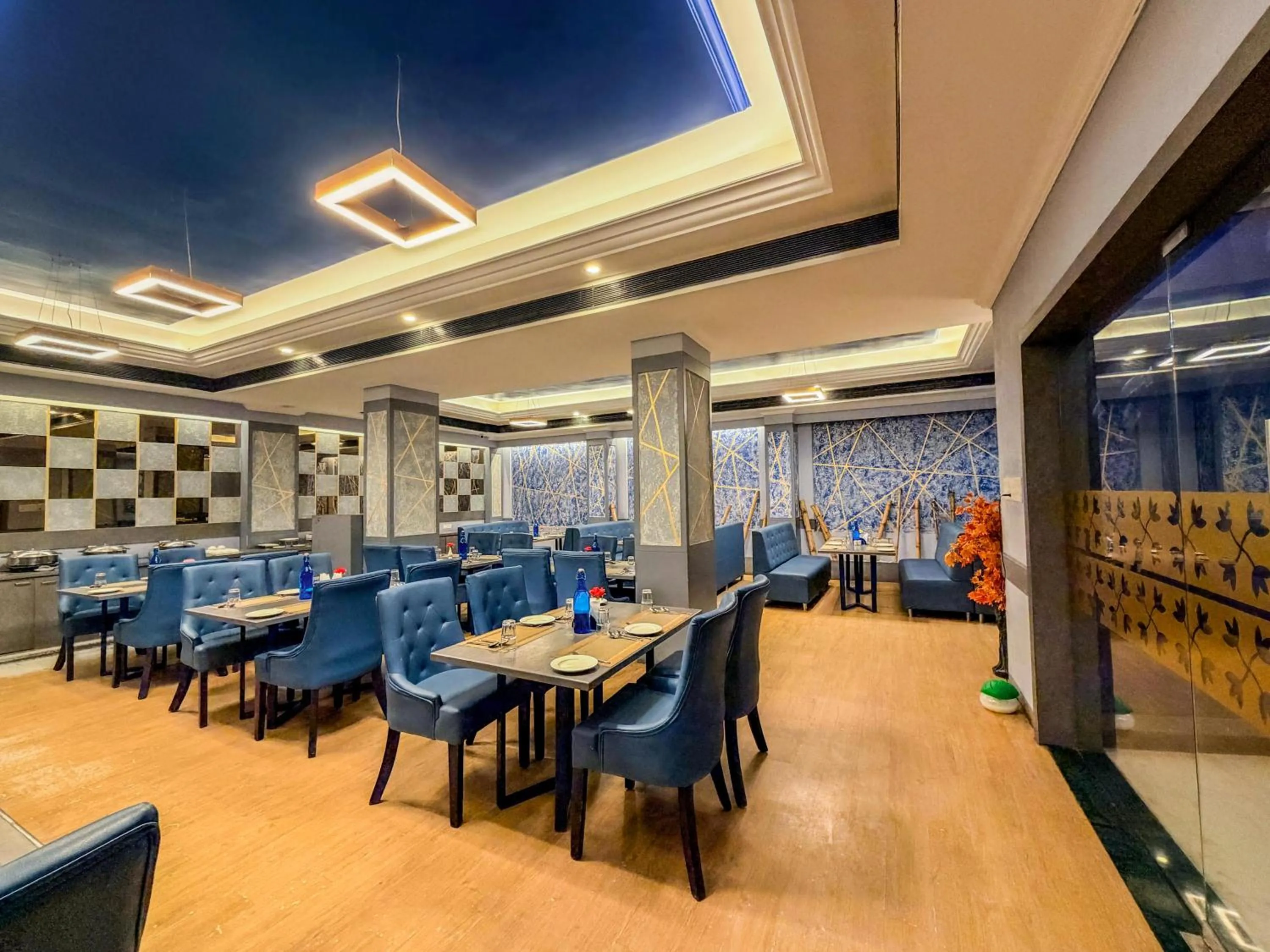 Restaurant/places to eat in Zip By Spree Hotels Surabi International Vellore