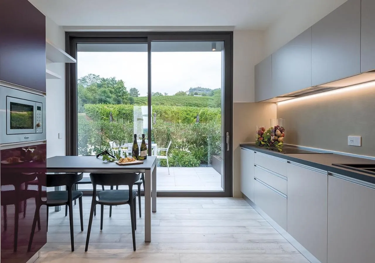 Kitchen or kitchenette in Progress Country & Wine House