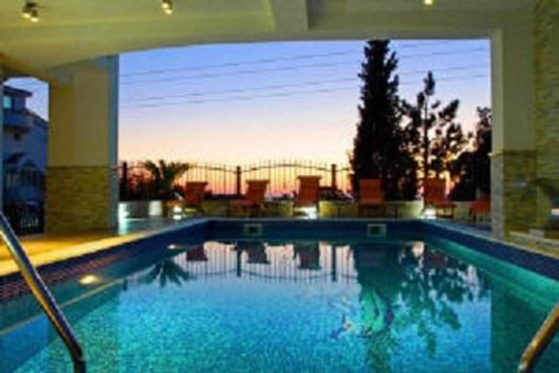 Swimming pool in Villa M