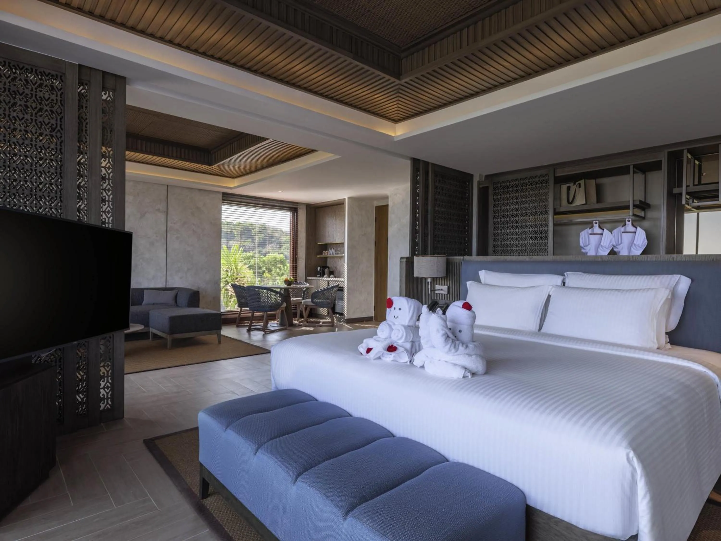 Bedroom, Bed in Pullman Lombok Merujani Mandalika Beach Resort